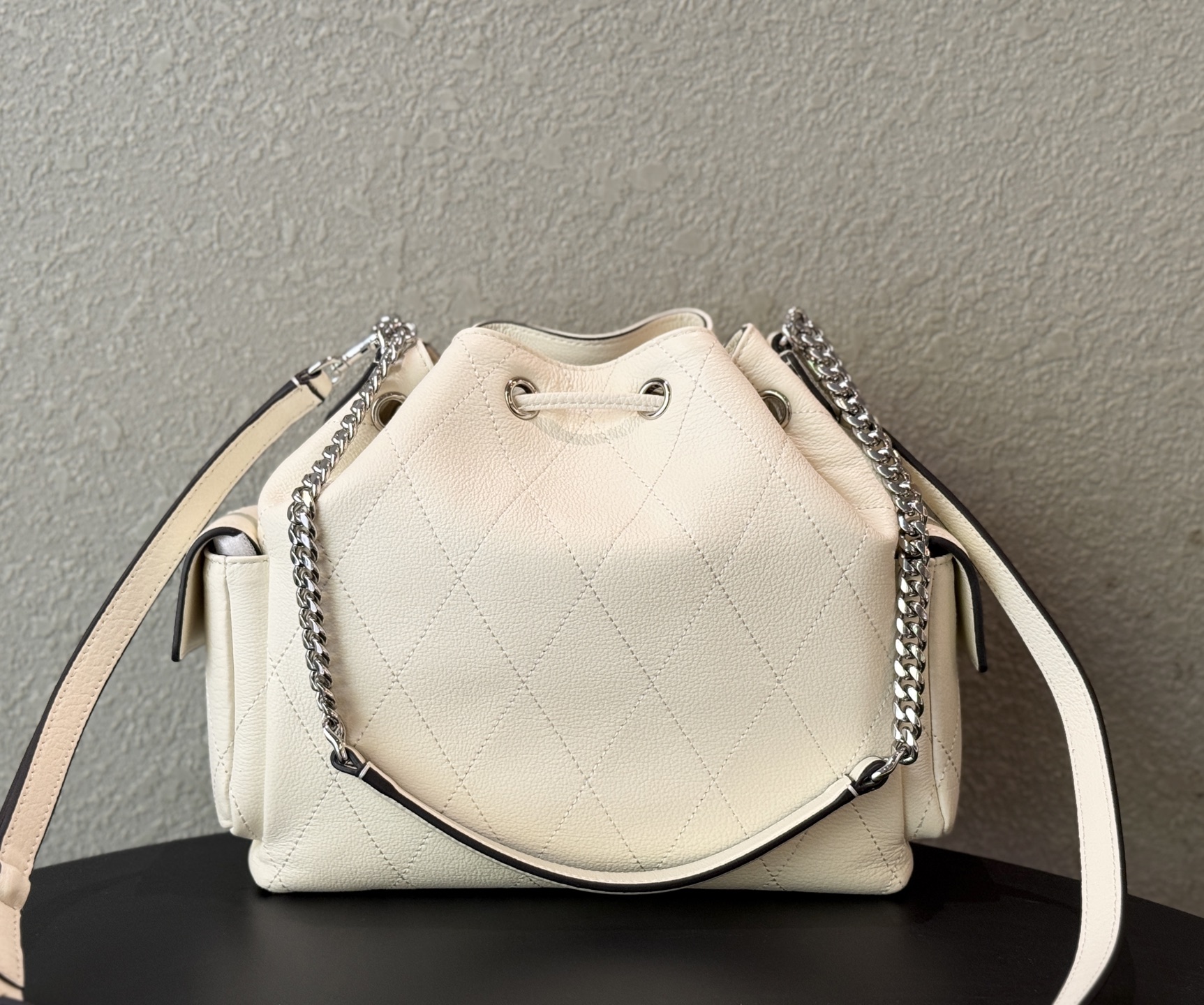Tory Burch 白色1517款TORY BURCH