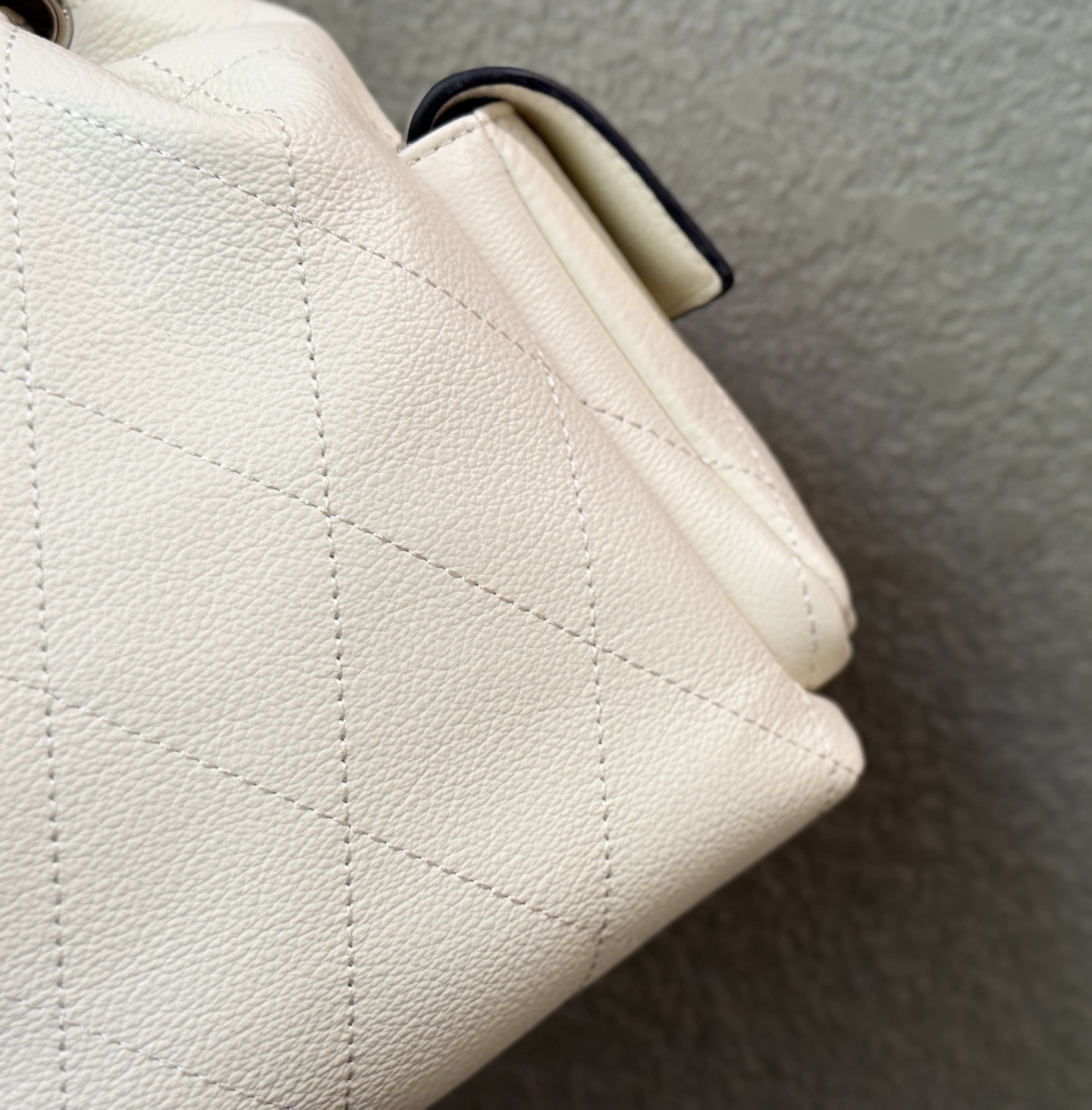 Tory Burch 白色1517款TORY BURCH