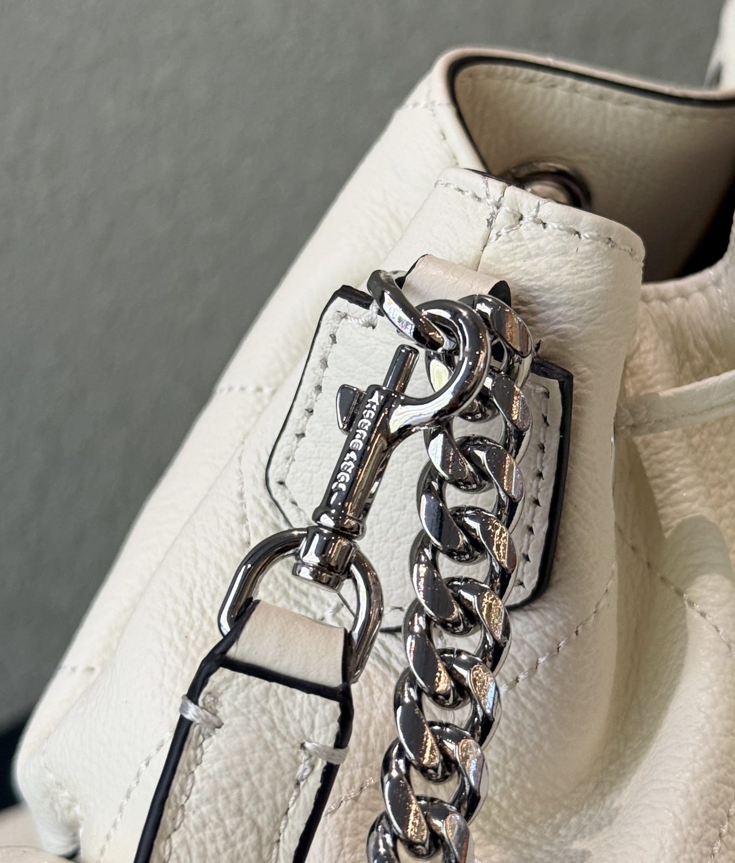 Tory Burch 白色1517款TORY BURCH