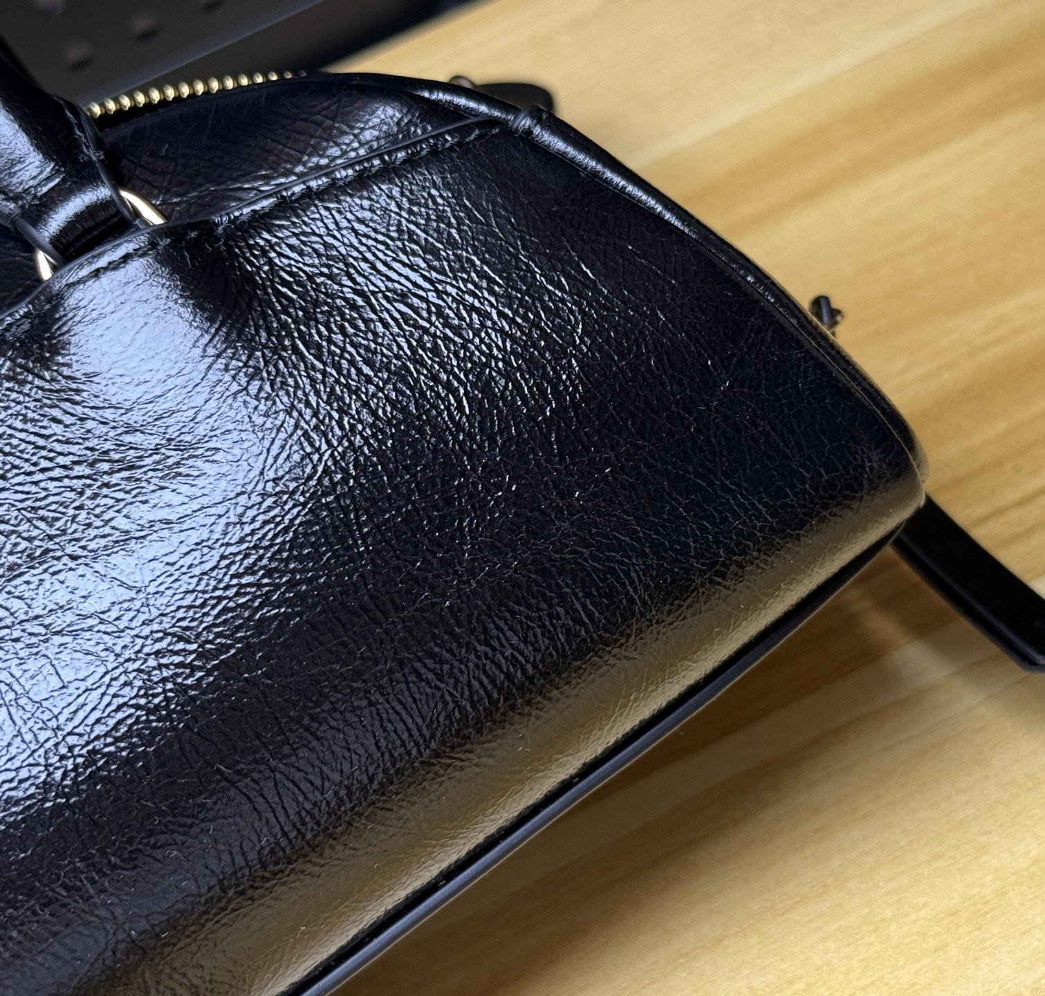 Tory Burch 1625【黑色】TORY BURCH SMALL BOWLER新款迷你波士顿包 采用优质油蜡牛皮