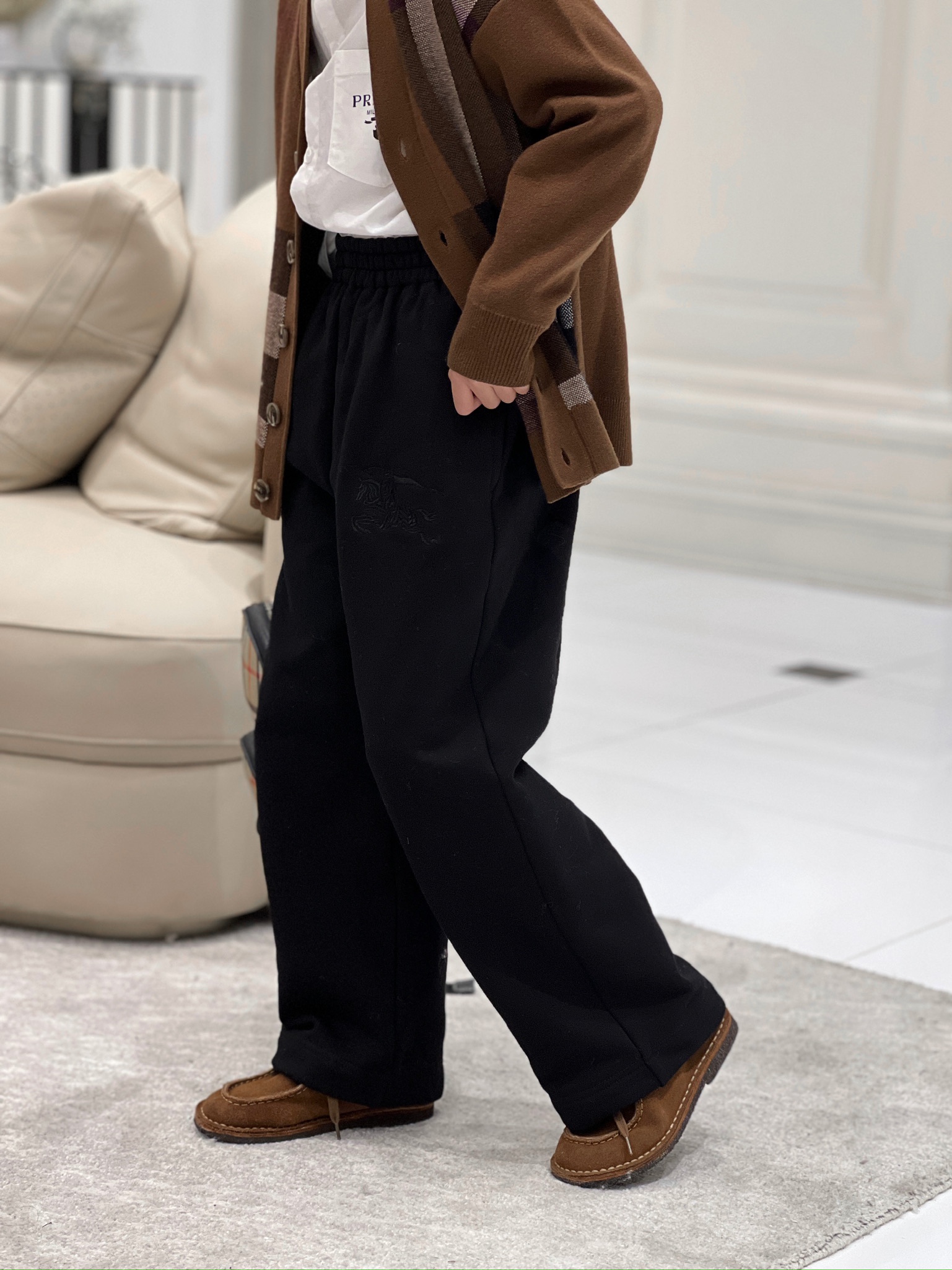 Fotos reales de los pantalones puestos.