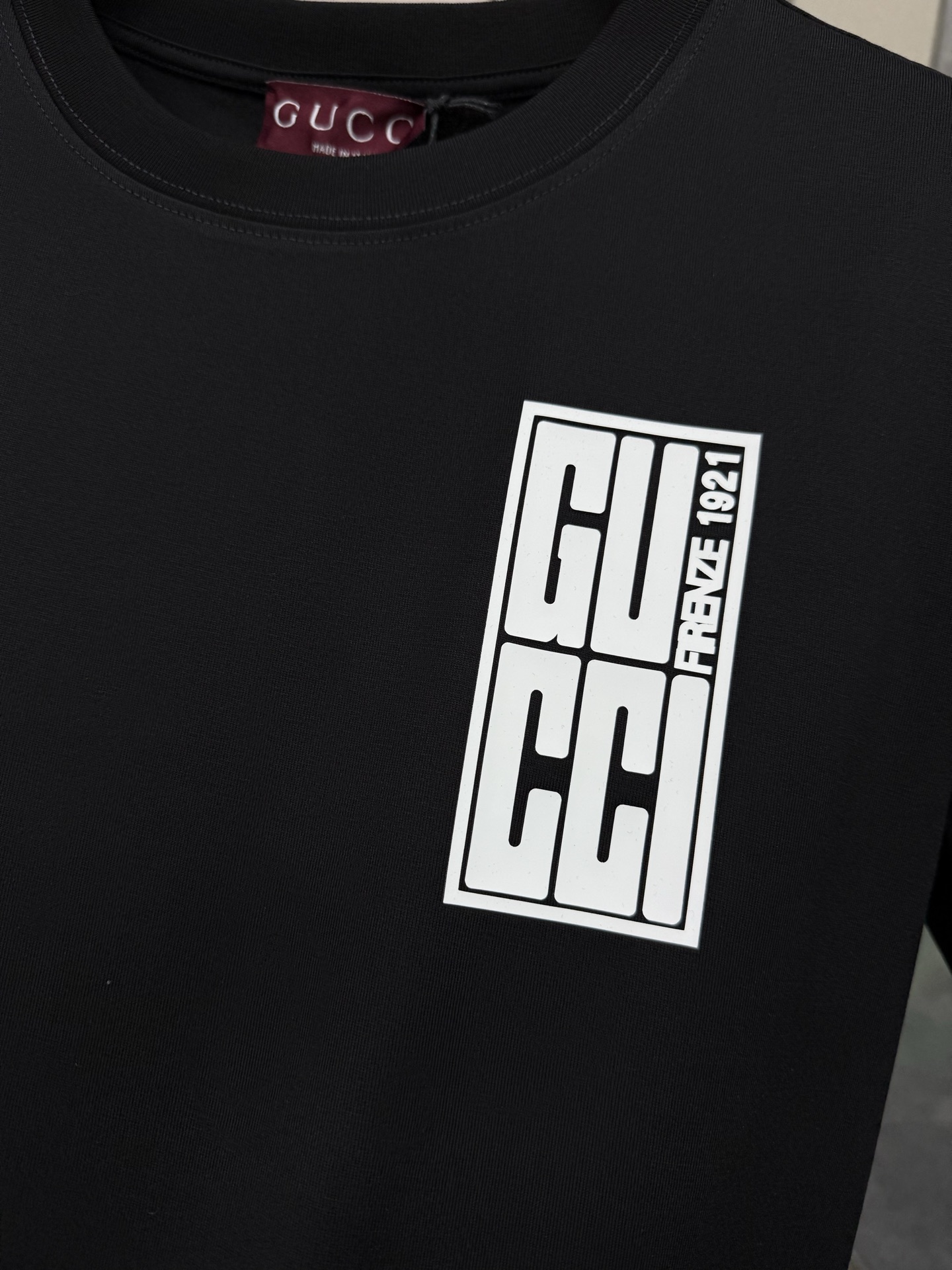 Gucci White T-Shirt with Embossed Silicone Logo - European Limited Edition 3 i1747372185171 5965 0 1