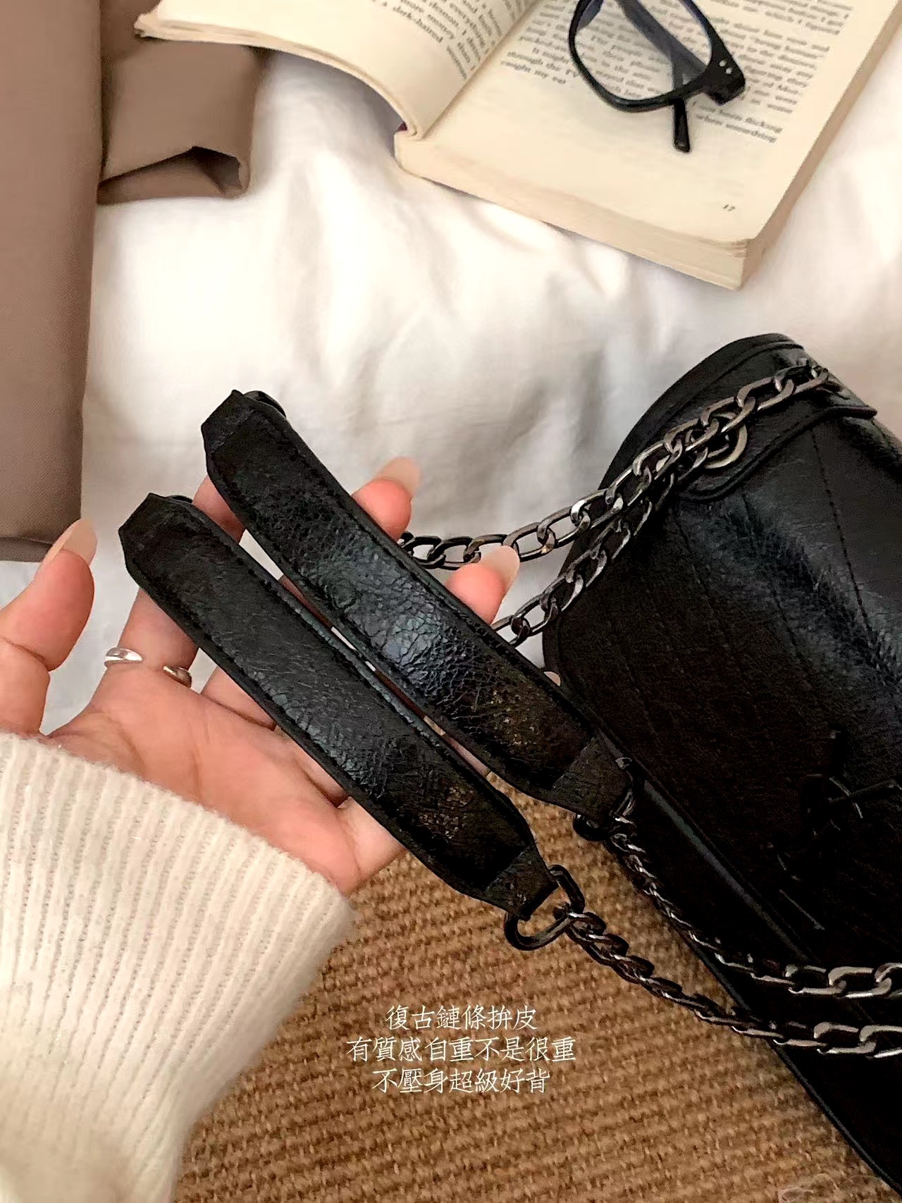 整个包包的五金质感非常好 2