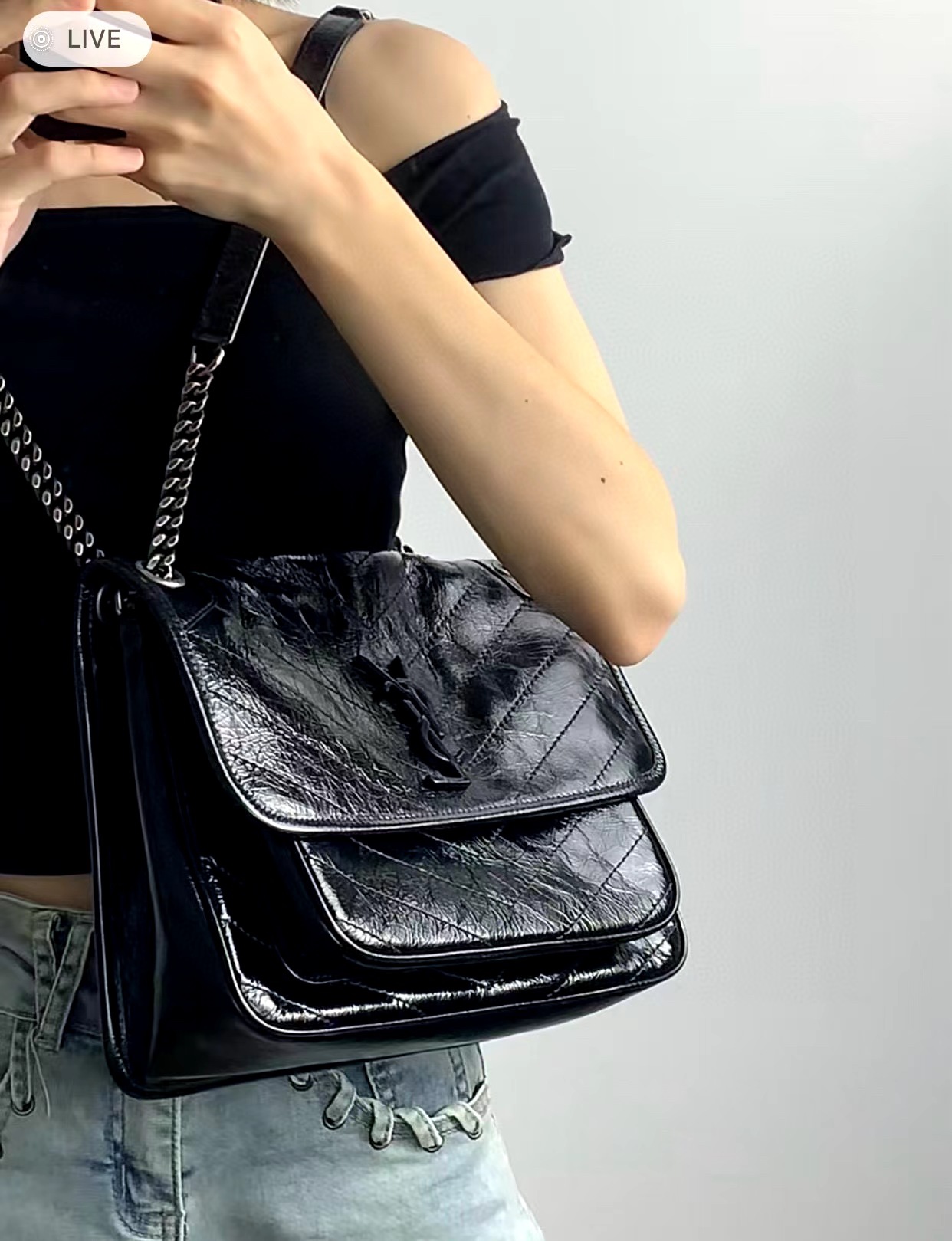 Saint Laurent Messenger Bag - Comprehensive 4