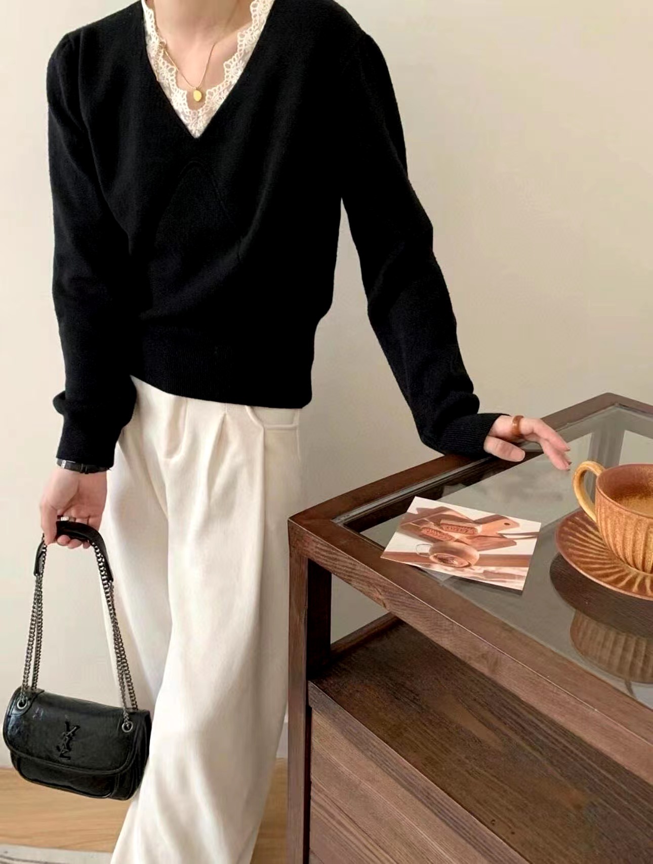 Saint Laurent Messenger Bag - Comprehensive 2