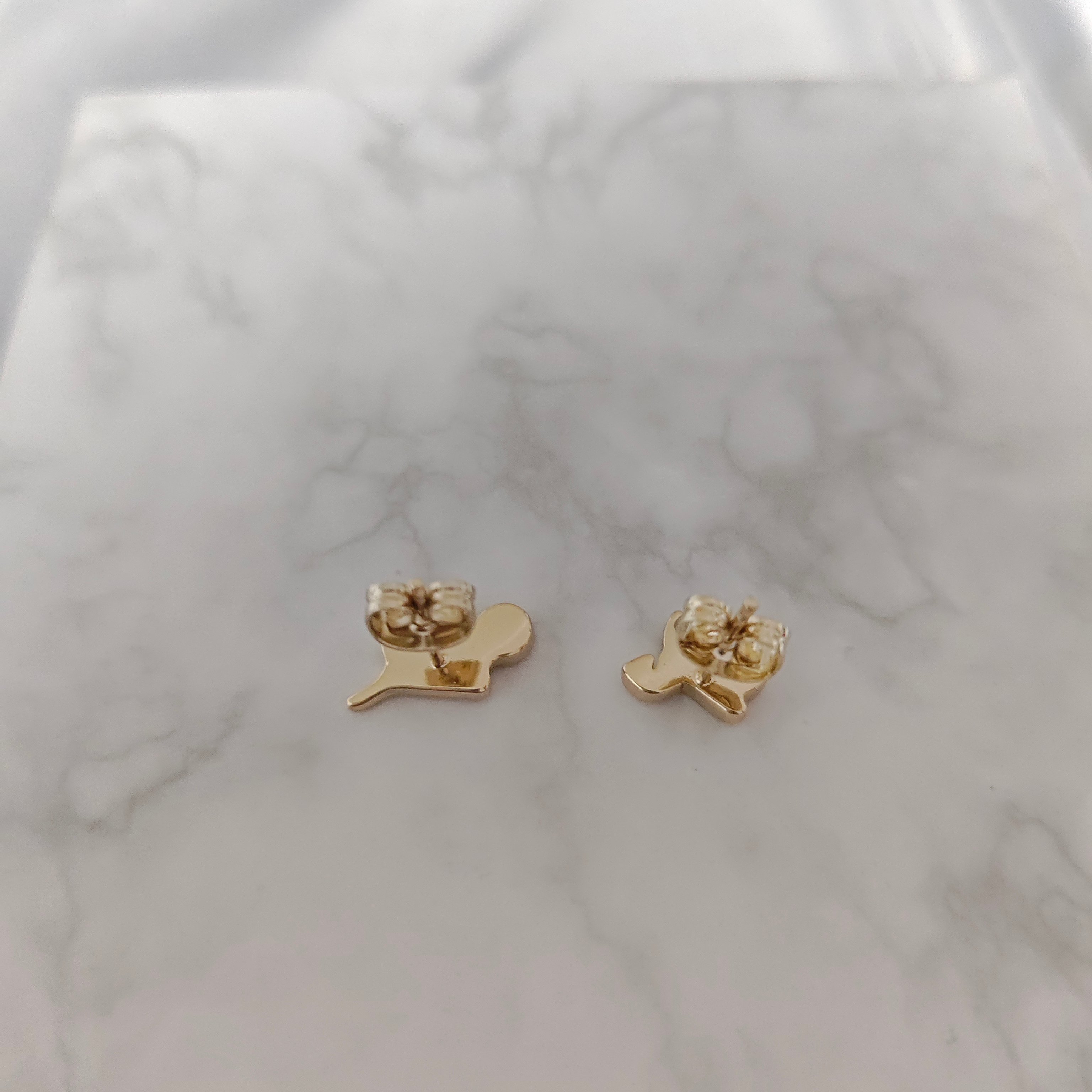 ￥98蔻驰耳钉：高品质蔻家简约马车耳钉女友精致时尚潮流情人节日礼物送闺蜜