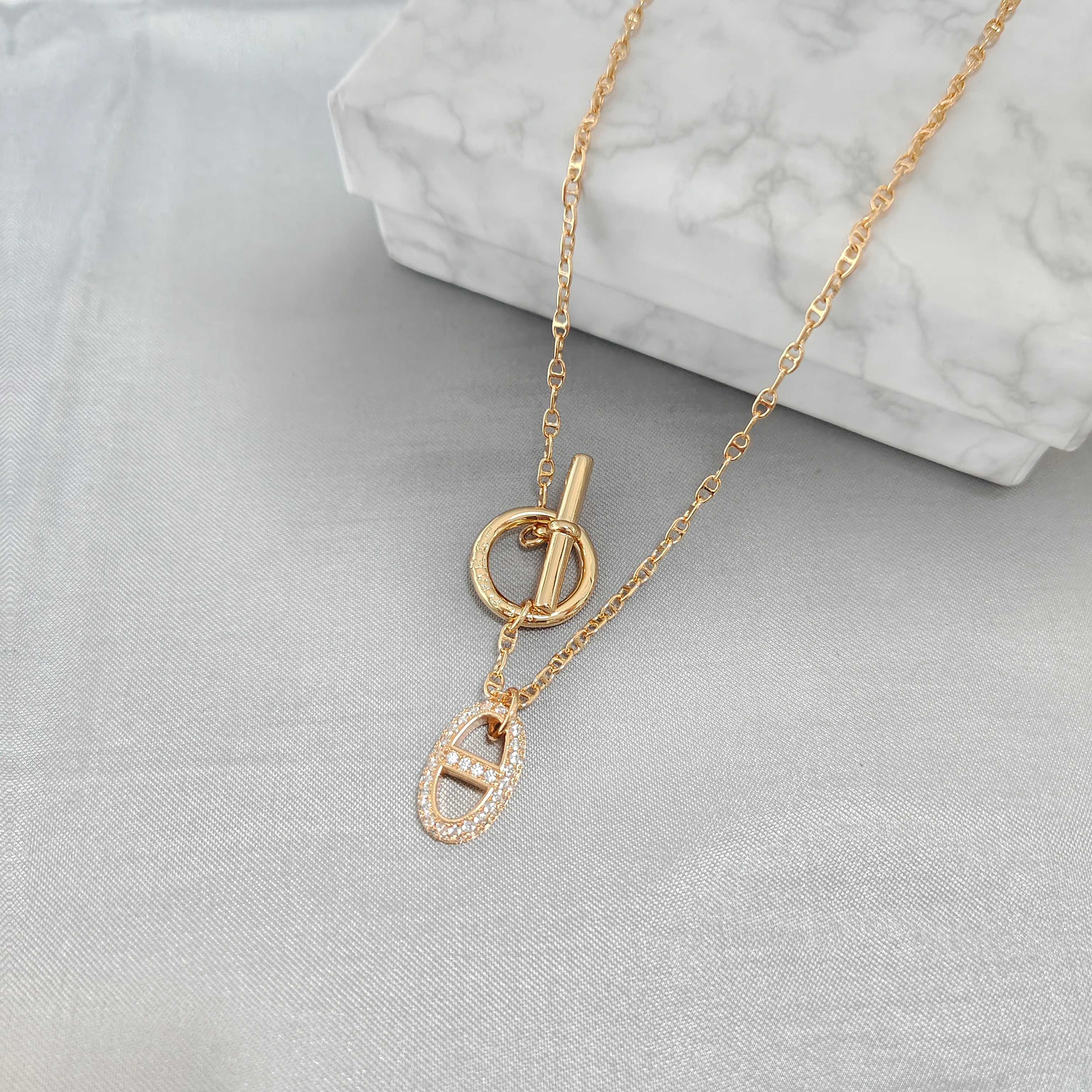 ￥108 爱马仕项链：高版本猪鼻子项链女满钻镀24k玫瑰金小Q气质百搭OT扣轻奢不掉色微镶吊坠