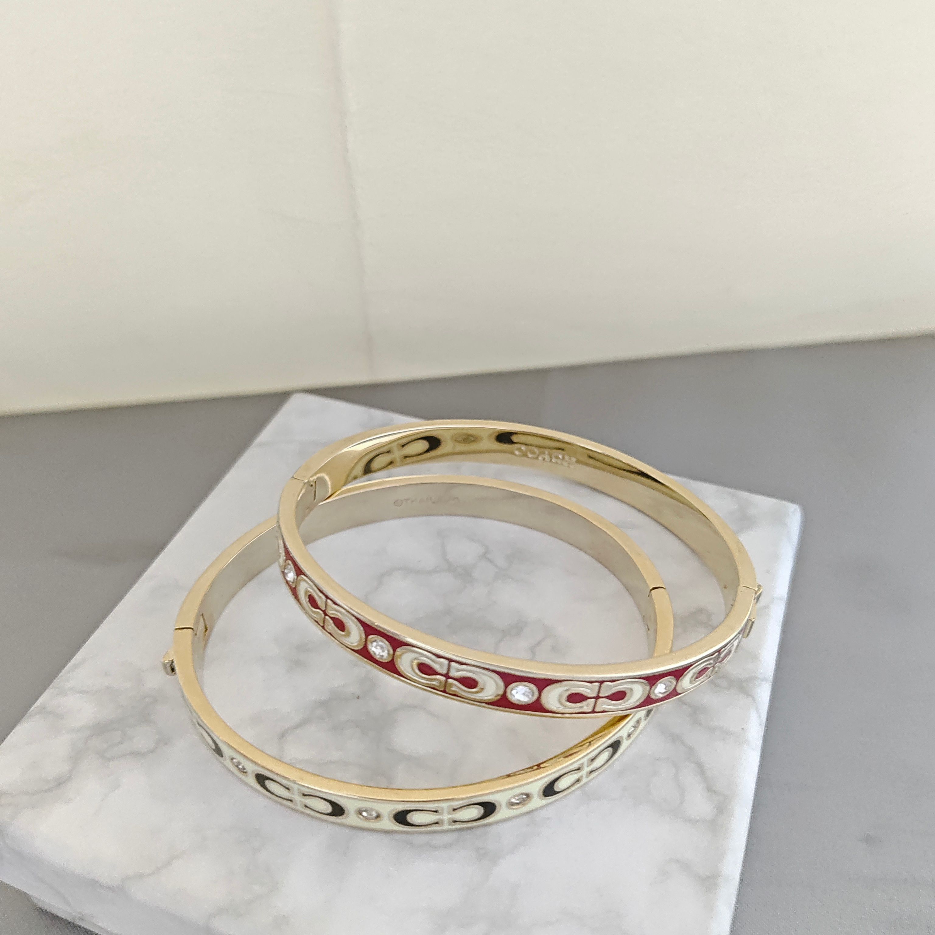 ￥118 蔻驰手镯：高品质COA珐琅字母手镯C系列高级轻奢百搭手镯高端时尚