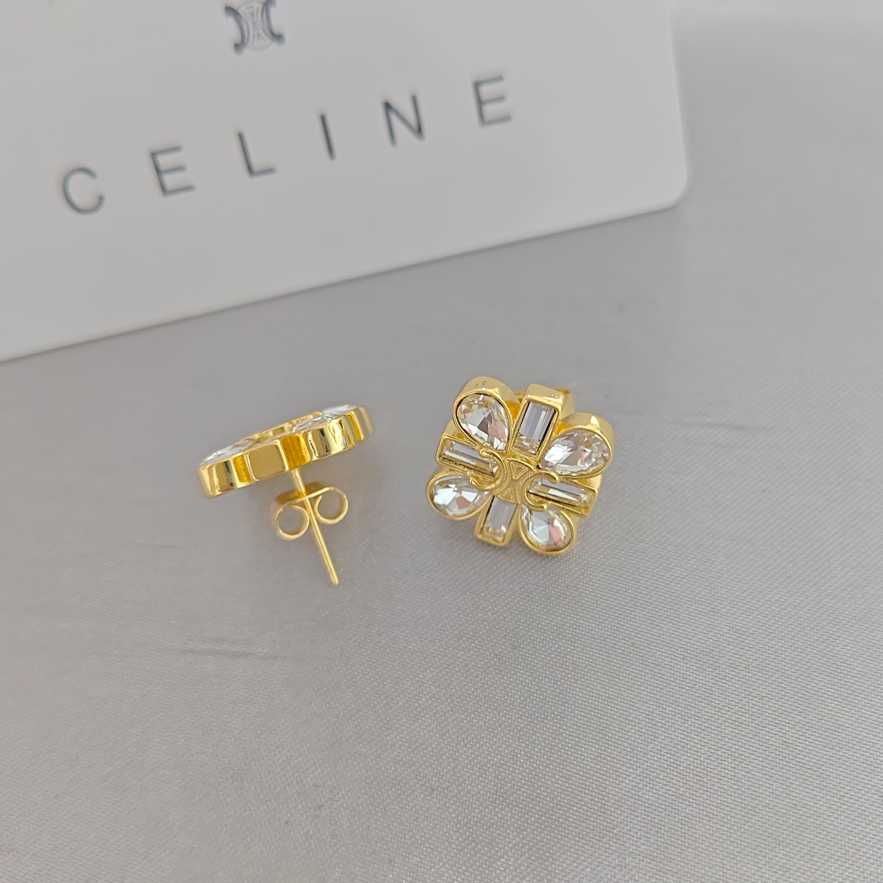 ￥88赛琳耳钉：新款凯旋门小雏菊daisy耳钉镶钻米字耳钉气质高级慵懒秋冬刘诗诗同款