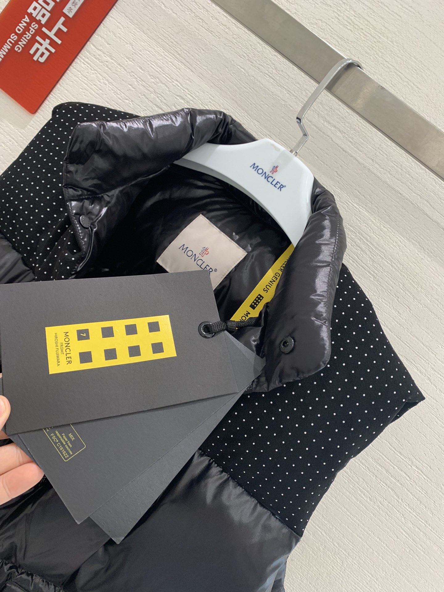 Moncler蒙口 Fragment藤浩聯名 Osten黒色羽绒背心男女兼用