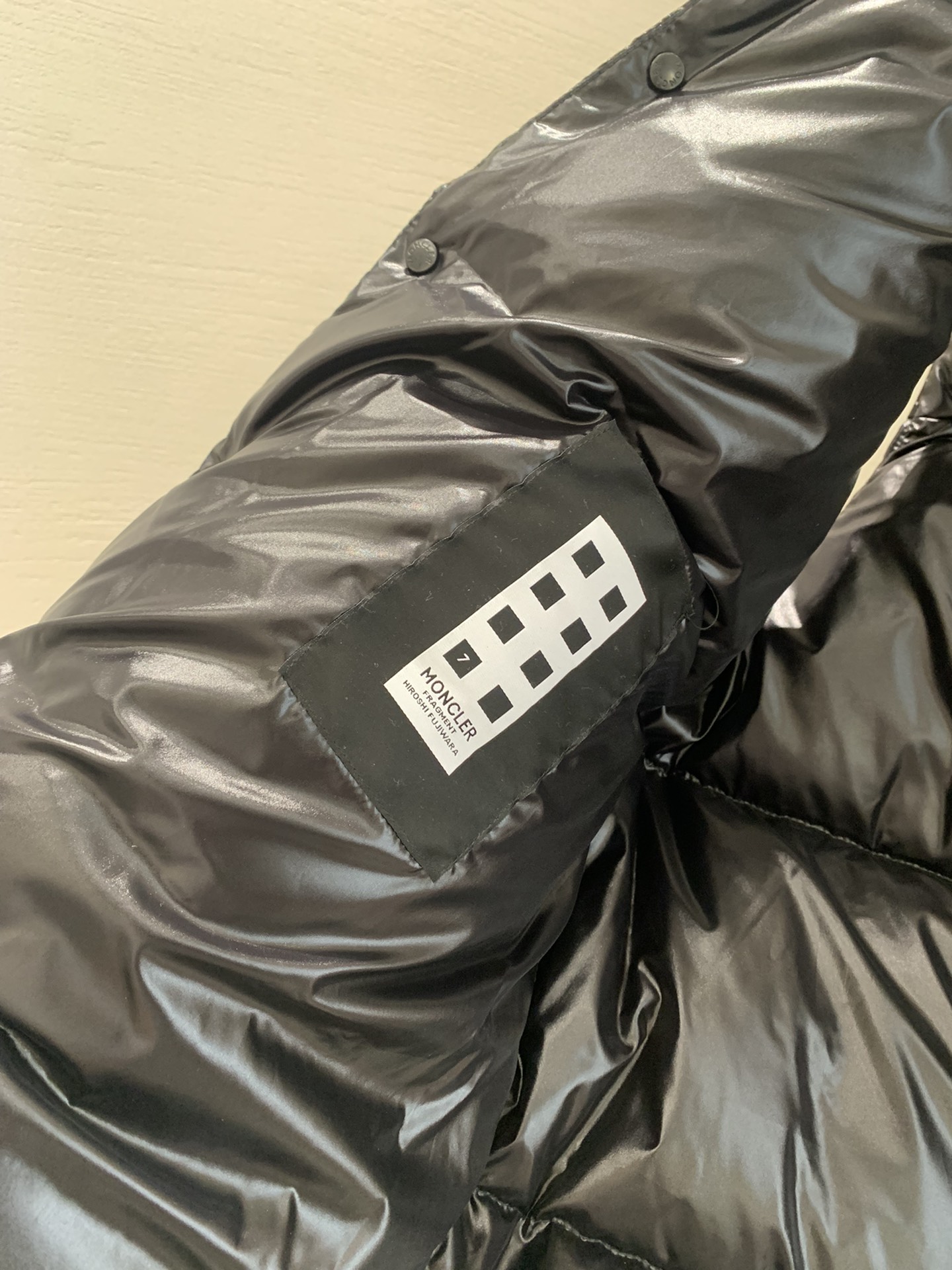 Moncler蒙口 Fragment藤浩聯名 Osten黒色羽绒背心男女兼用