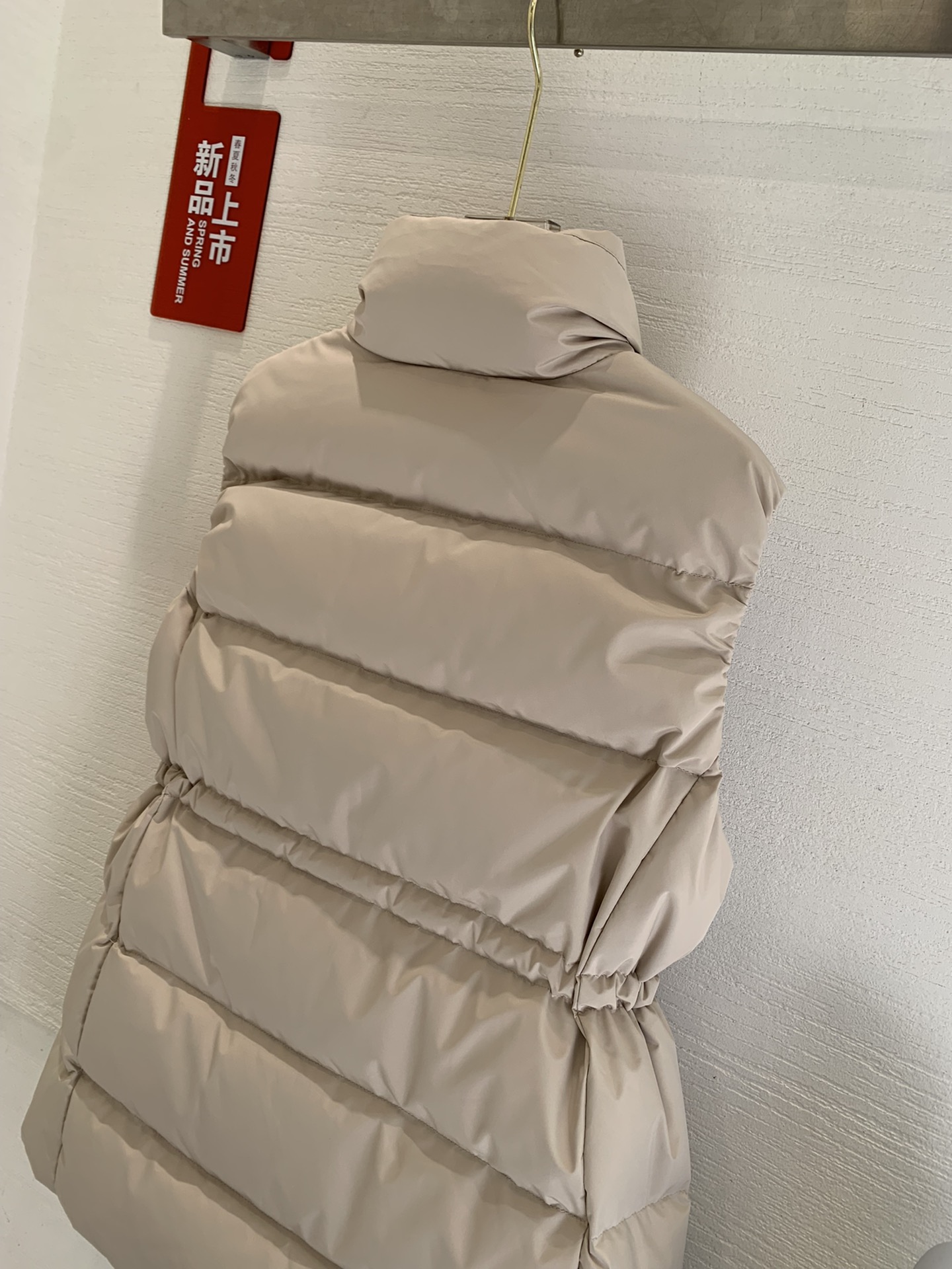 Moncler/蒙口Gerardmer秋冬女士可收腰立领羽绒马甲码数0-1-2颜色卡其黑色