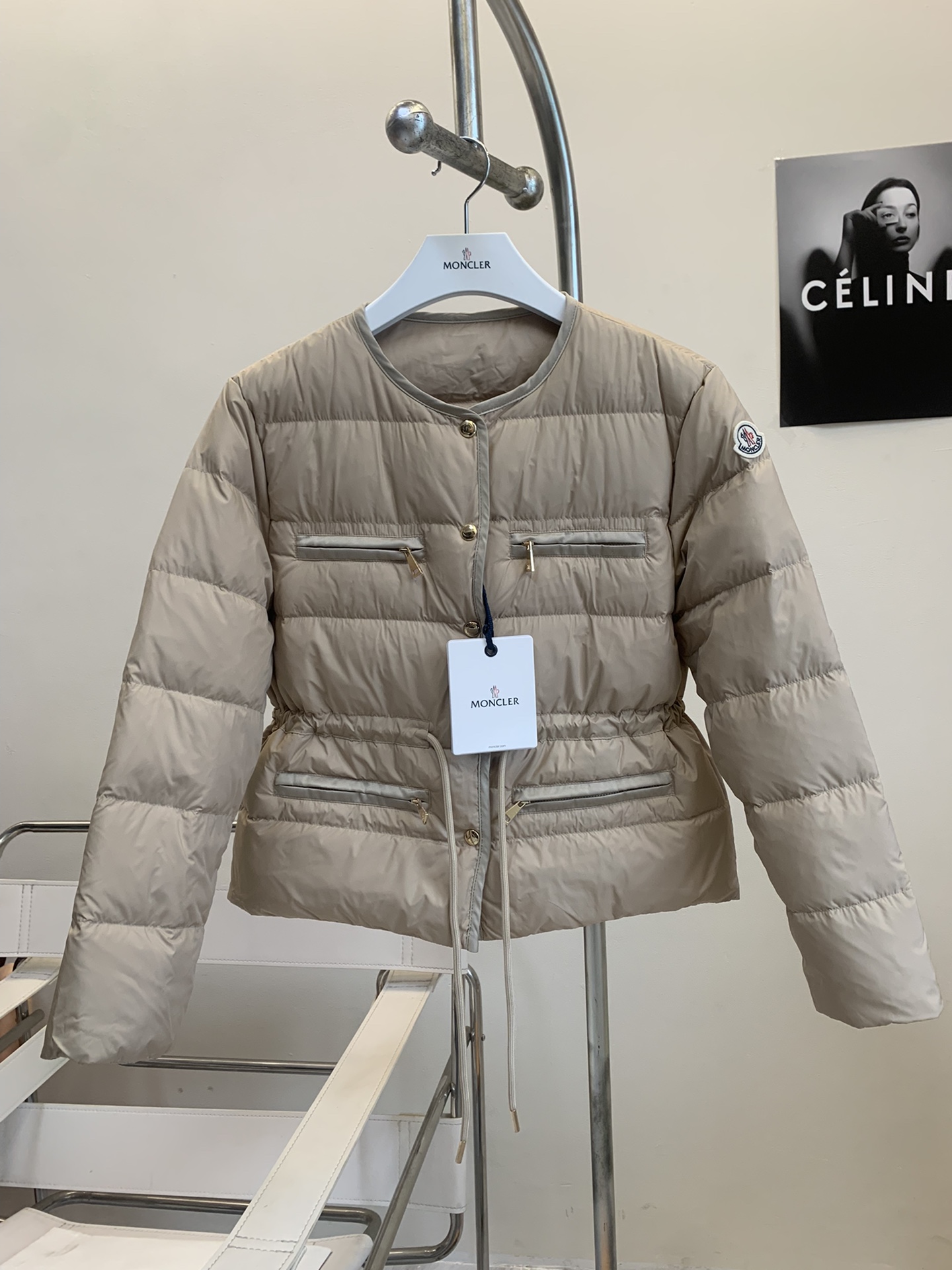 moncler2024新款女士小香风气质薄款圆领羽绒服款号ECHIONE尺码0123