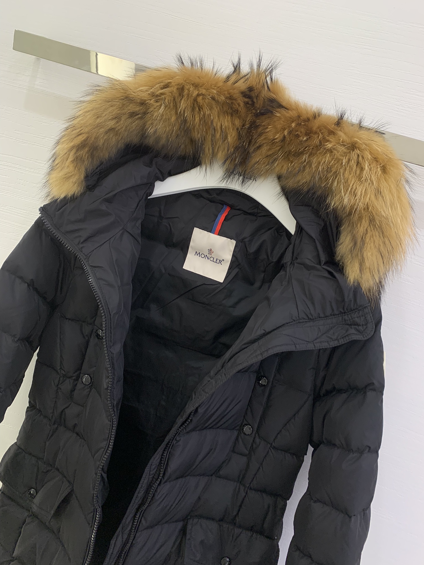 Moncler/蒙口秋冬女士经典连帽毛毛领收腰羽绒服CLION外套颜色黑色码数1-2-3-4