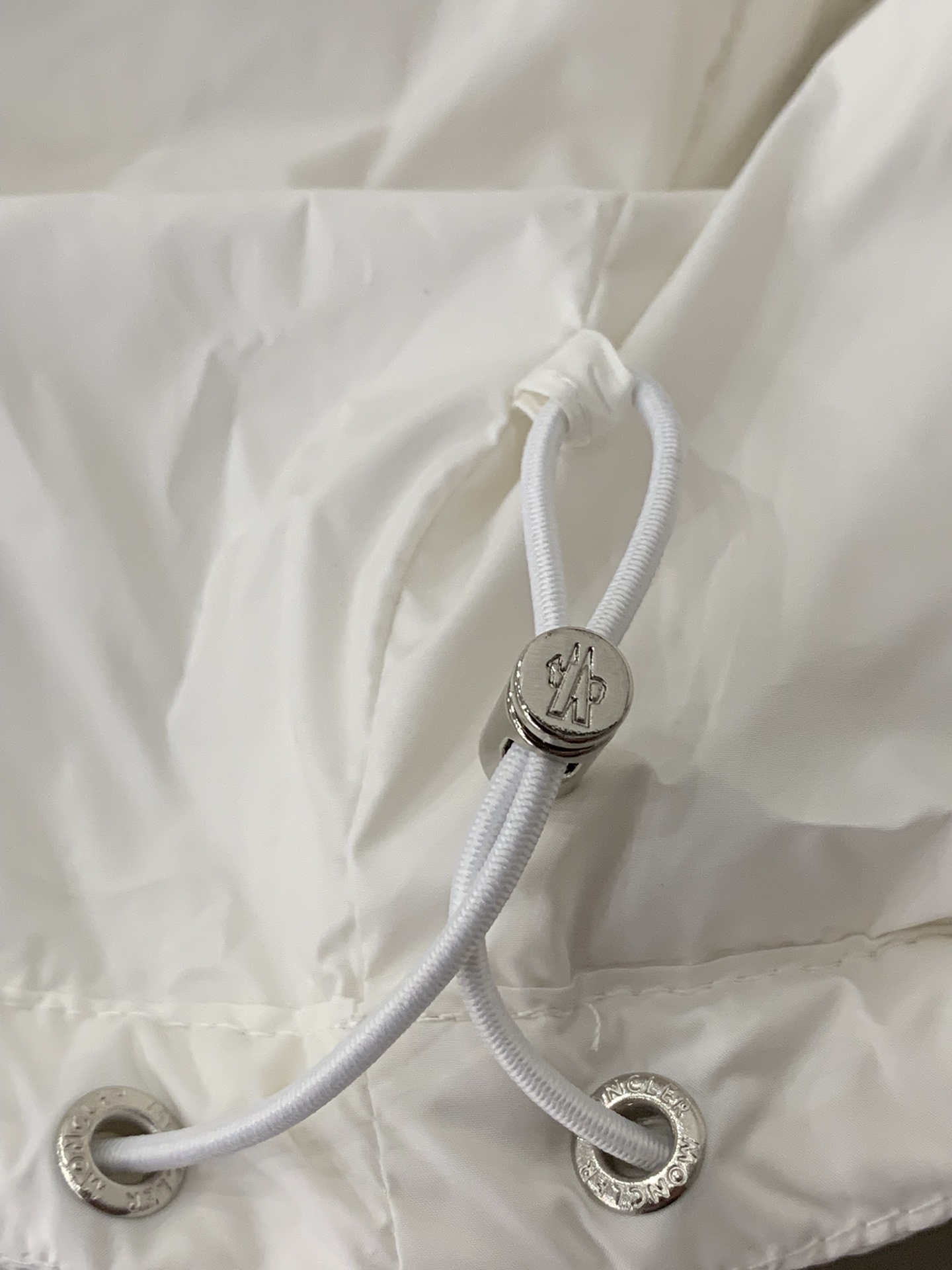 Moncler蒙口TRICOT 新款女式拼接毛线羽绒服外套，立领粗线羊毛设计，原版开模五金，90鹅绒填充
