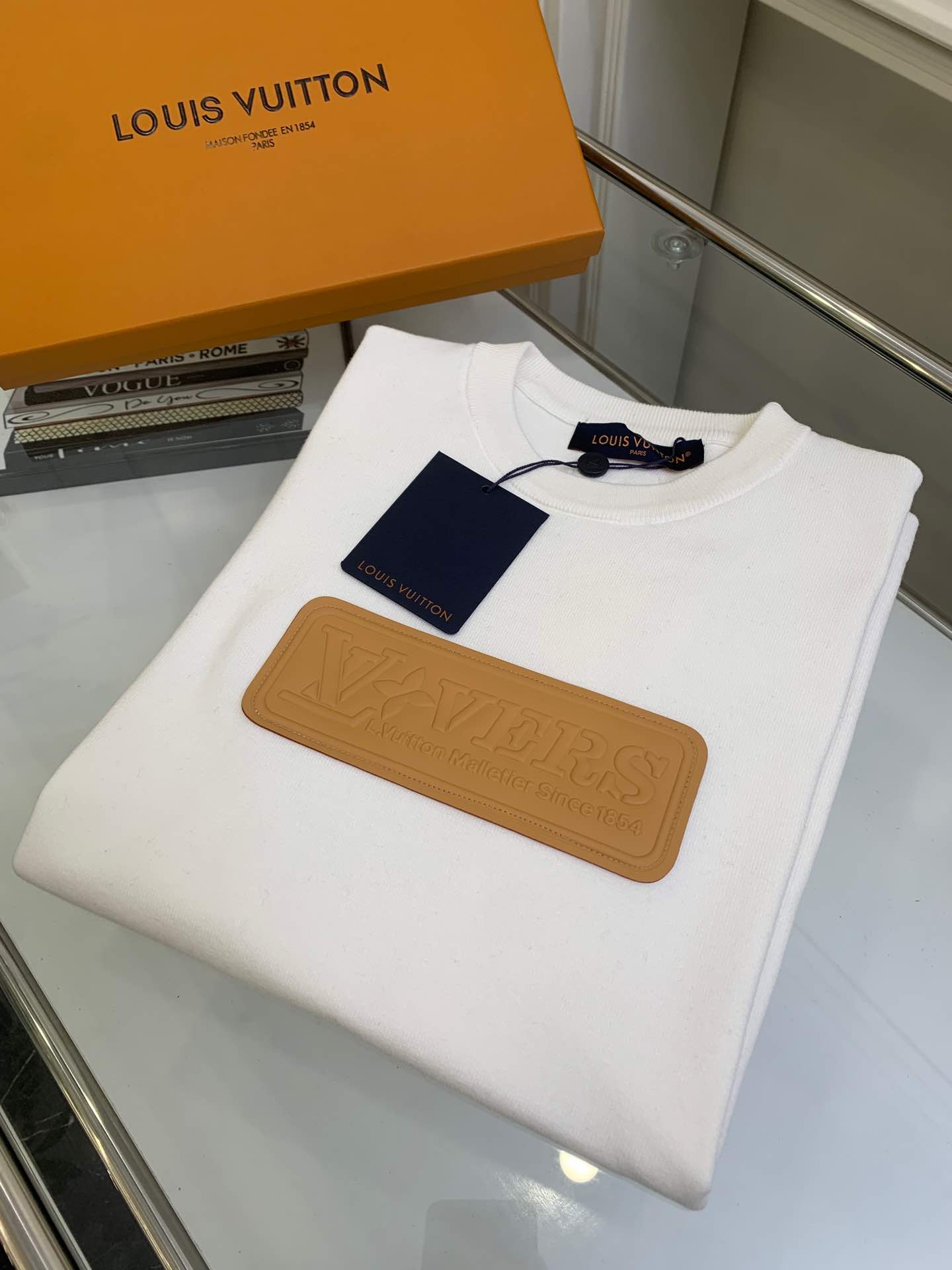 NO:315644,[Relief embossed leather stamp short sleeve] Official website price Spot (XS/S/M/L) is available in all sizes, so please buy it quickly!  !  !  ,T-shirt,alexander wang19860909【浮雕压花皮章短袖】官网价 现货（XS/S/M/L）齐码发售,欲购从速！！！,,T-shirt,alexander wang,Women's clothing