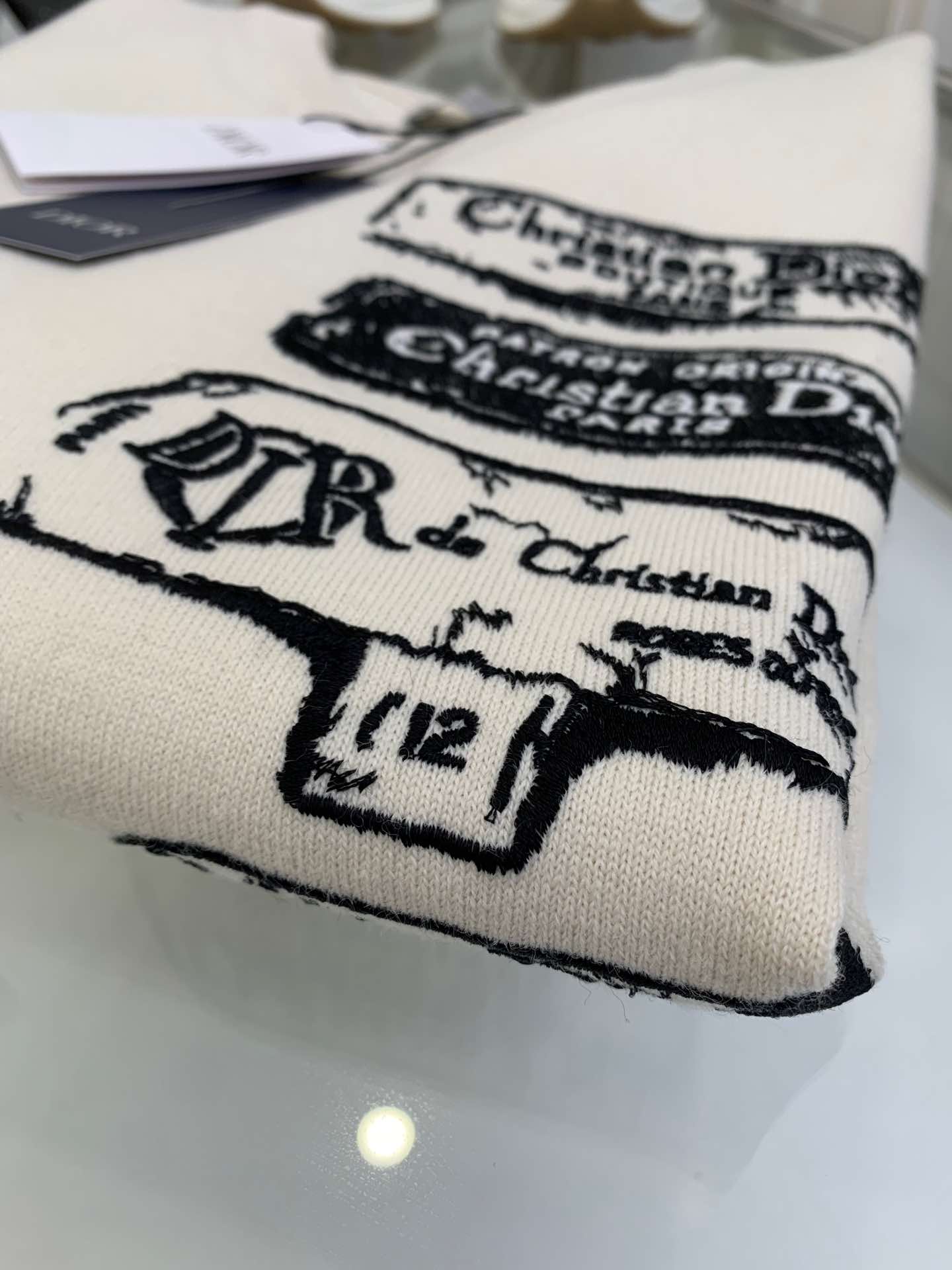 NO:316768,[Embroidered Logo Pullover Sweater] Official website price [Black and White] Two-color spot (XS/S/M/L) is available in the same code, welcome to buy it!  !  !  ,,sweaters,alexander wang19860909【绣花标识套头毛衣】官网价【黑、白】双色现货（XS/S/M/L）齐码发售,欢迎选购！！！,,sweaters,alexander wang,Women's clothing