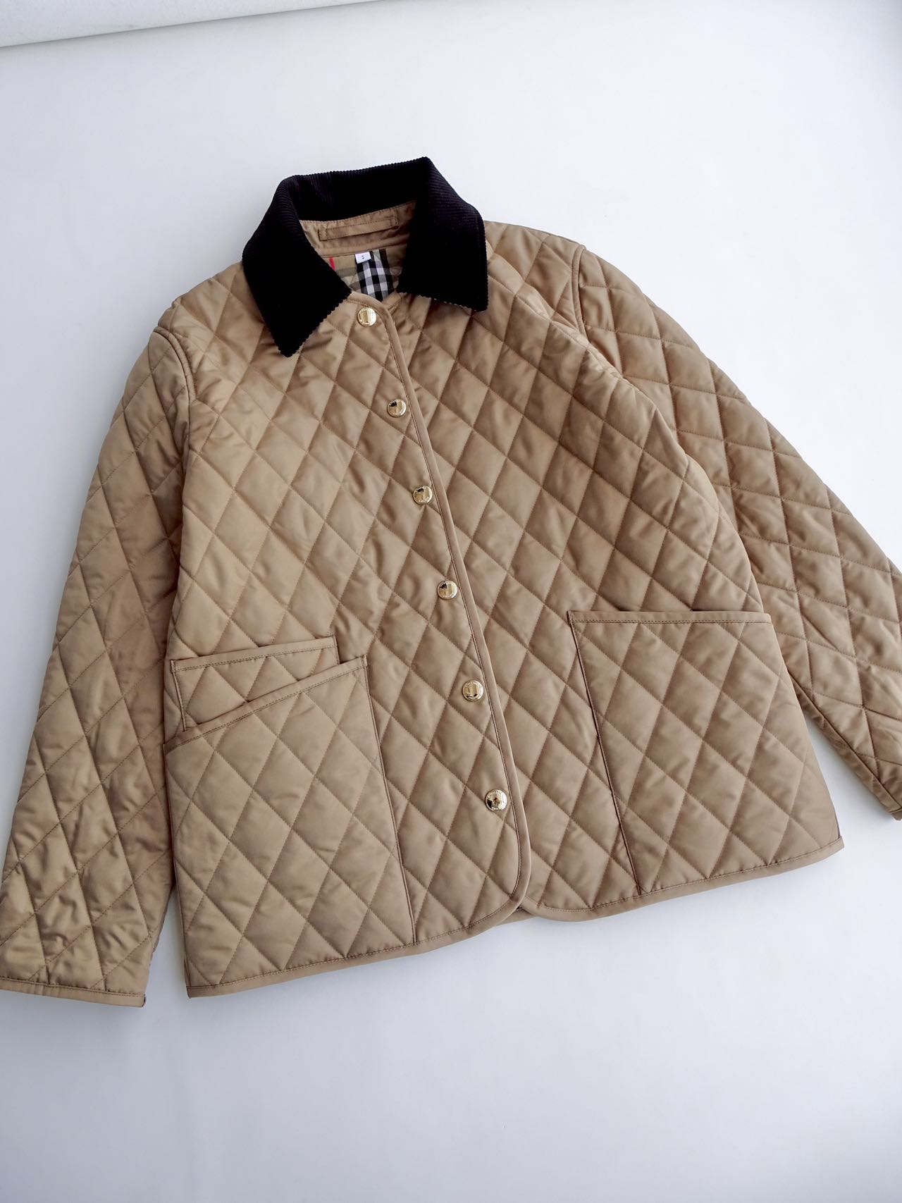 NO:439369,Product name BBR Golden Armor Cotton Clothes Material fabric polyester fiber Lining cotton Collar cotton Filler polyester fiber Color camel Size 160,165,170, gold,alexander wang19860909品名BBR黄金甲棉服 材质面料聚酯纤维 衬里棉 衣领棉 填充物聚酯纤维 颜色驼色 尺码160,165,170,,gold,alexander wang,Women's clothing