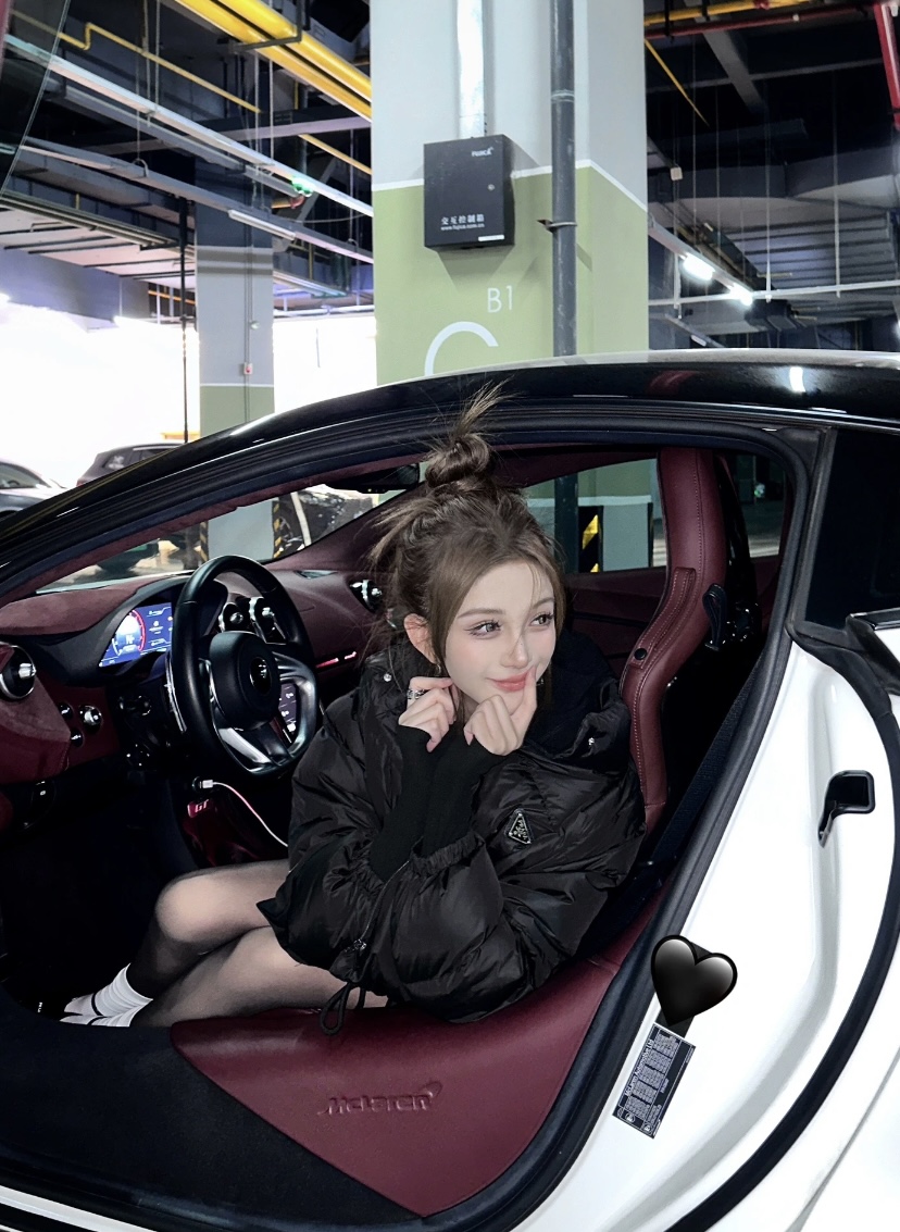 NO:474193,The platform is crazy style~ I will be hit this year~, alexander wang19860909平台sha疯了的款式～ 今年要爆这个款～,,alexander wang,Women's clothing