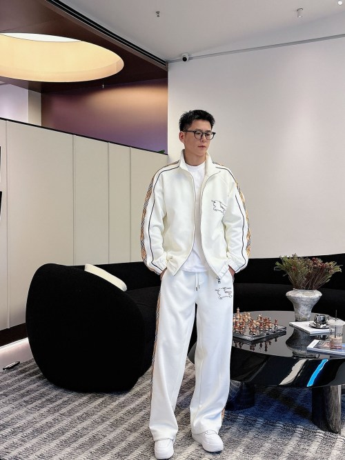 Burberry Men's White Luxury Tracksuit with Logo Detailing - Autumn/Winter 2025 1 Burberry Men's White Luxury Tracksuit with Logo Detailing - Autumn/Winter 2025