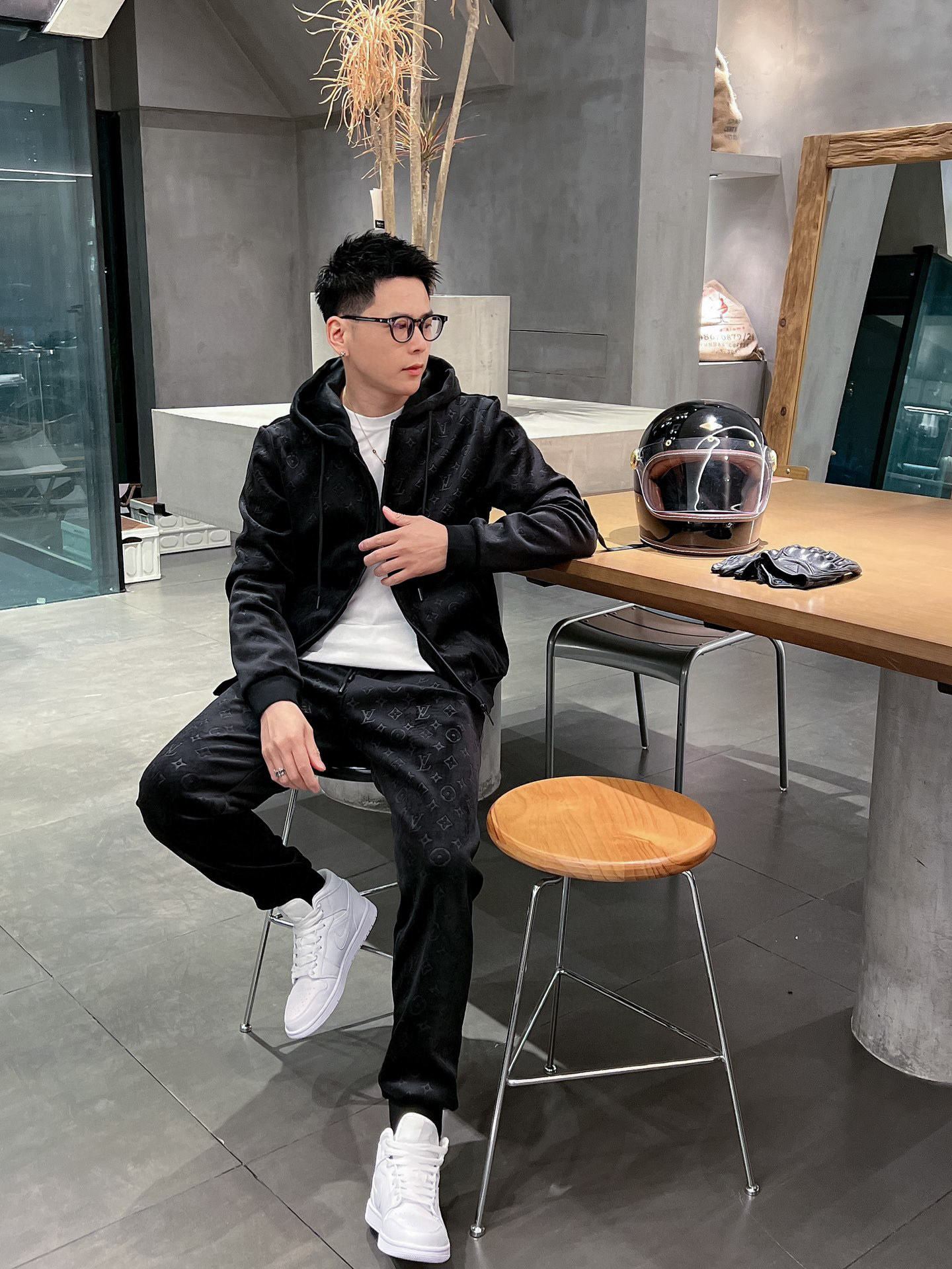 Louis Vuitton Heren Trainingspak - Luxe en Stijlvol, 2025 Collectie