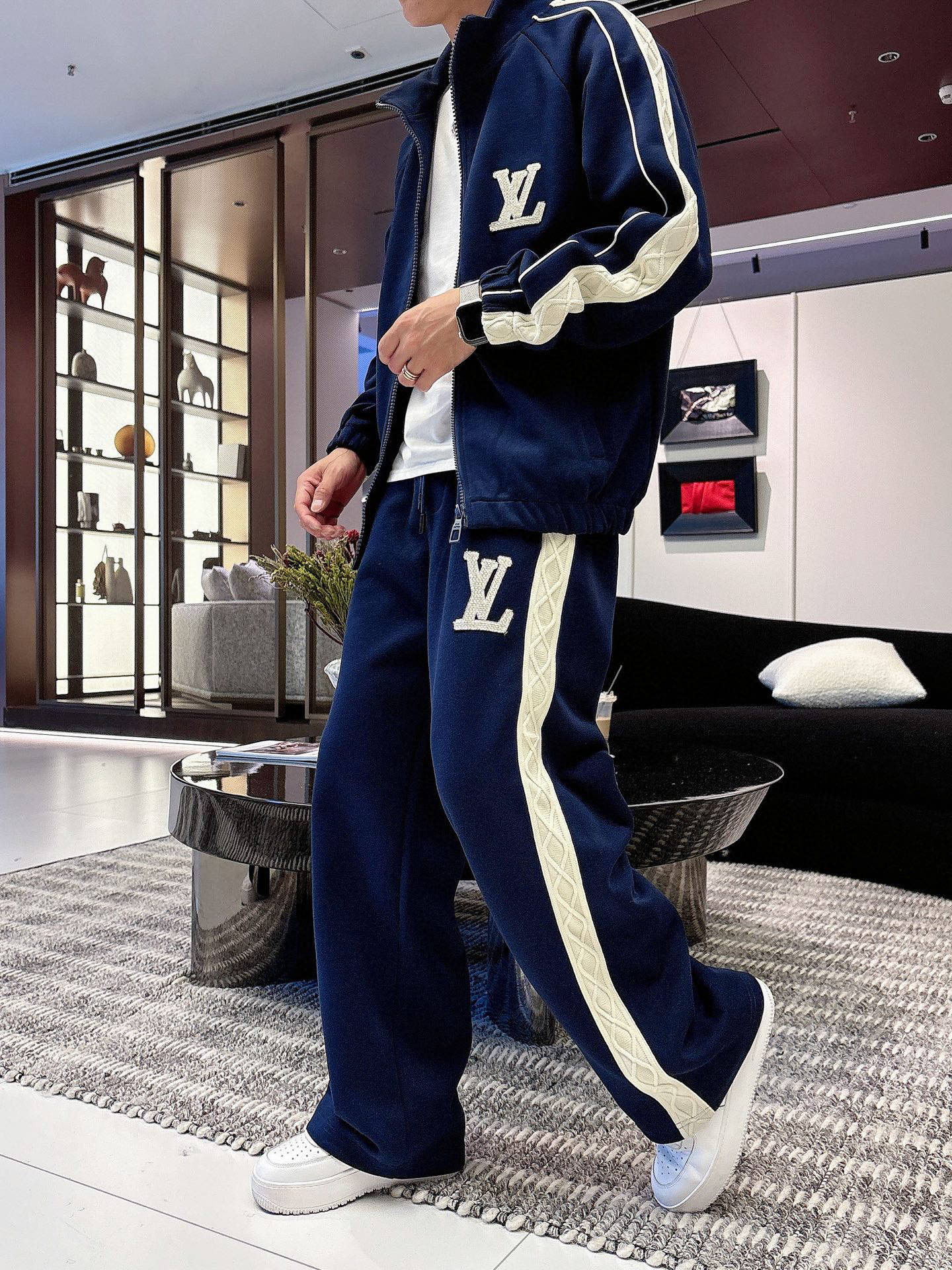 Louis Vuitton Men's Navy Blue Luxury Tracksuit with White Striped 8 i1757186487742 4233 0 11