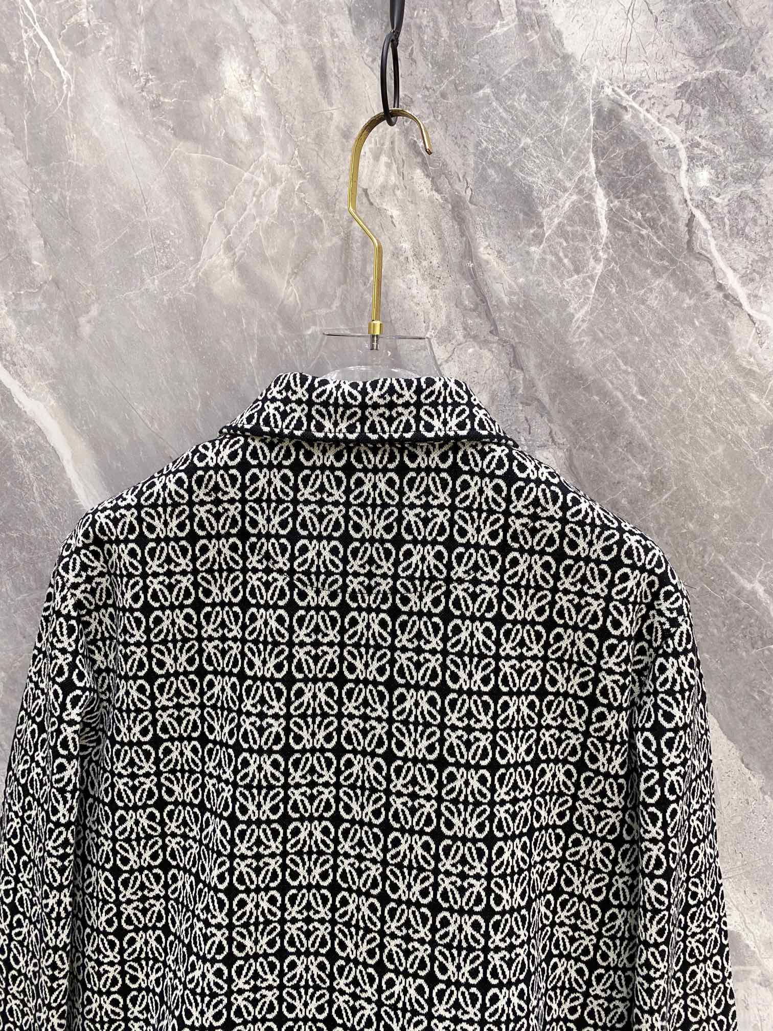 LLOEWE2024ss春夏最新款休闲开衫外套高端品质版型面料都是专柜1:1定制面料是用的100%纯棉提