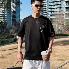 LV 2026春夏新款首发专柜最新款短袖圆领T恤 高端订制 设计前卫时尚!品牌logo重工艺设计 高端 LV 2026春夏新款首发专柜最新款短袖圆领T恤 高端订制 设计前卫时尚!品牌logo重工艺设计 高端