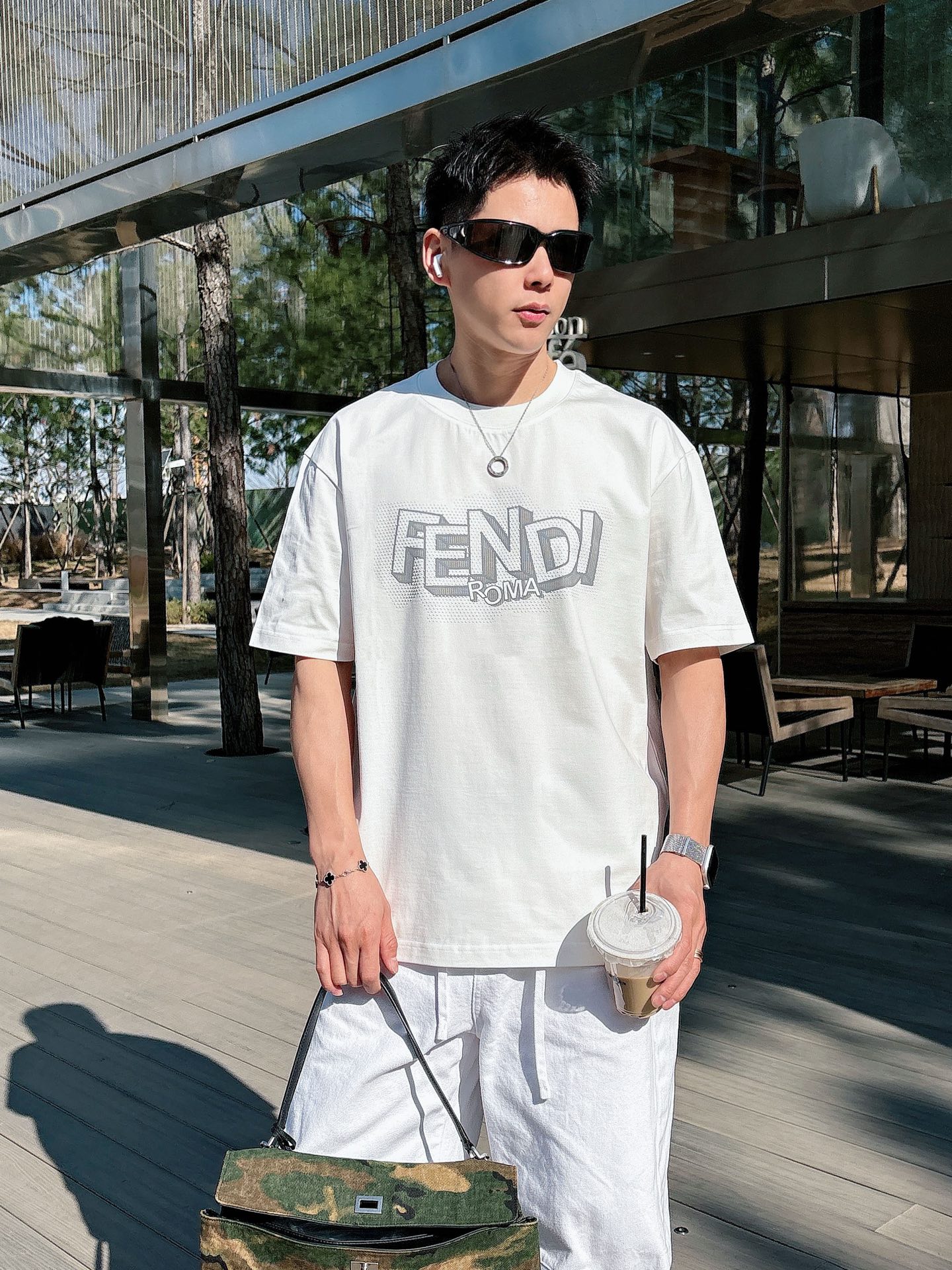 芬迪#FENDI   2026春夏新款首发专柜最新款短袖圆领T恤 高端订制 设计前卫时尚！品牌logo重