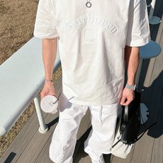 巴宝莉#BURBERRY 2026春夏新款首发专柜最新款短袖圆领T恤 高端订制 设计前卫时尚!品牌l 巴宝莉#BURBERRY 2026春夏新款首发专柜最新款短袖圆领T恤 高端订制 设计前卫时尚!品牌l