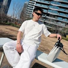 巴宝莉#BURBERRY 2026春夏新款首发专柜最新款短袖圆领T恤 高端订制 设计前卫时尚!品牌l 巴宝莉#BURBERRY 2026春夏新款首发专柜最新款短袖圆领T恤 高端订制 设计前卫时尚!品牌l