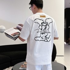 LV 2026春夏新款首发专柜最新款短袖圆领T恤 高端订制 设计前卫时尚!品牌logo重工艺设计 高 LV 2026春夏新款首发专柜最新款短袖圆领T恤 高端订制 设计前卫时尚!品牌logo重工艺设计 高