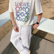 罗意威#LOEWE 2026春夏新款首发专柜最新款短袖圆领T恤 高端订制 设计前卫时尚!品牌logo 罗意威#LOEWE 2026春夏新款首发专柜最新款短袖圆领T恤 高端订制 设计前卫时尚!品牌logo