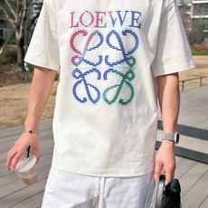 罗意威#LOEWE 2026春夏新款首发专柜最新款短袖圆领T恤 高端订制 设计前卫时尚!品牌logo 罗意威#LOEWE 2026春夏新款首发专柜最新款短袖圆领T恤 高端订制 设计前卫时尚!品牌logo