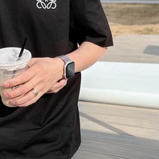 罗意威#LOEWE 2026春夏新款首发专柜最新款短袖圆领T恤 高端订制 设计前卫时尚!品牌logo 罗意威#LOEWE 2026春夏新款首发专柜最新款短袖圆领T恤 高端订制 设计前卫时尚!品牌logo