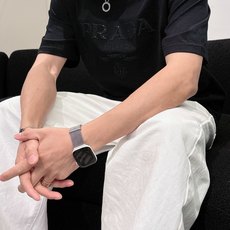 普拉达#PRADA 2026春夏新款首发专柜最新款短袖圆领T恤 高端订制 设计前卫时尚!品牌logo 普拉达#PRADA 2026春夏新款首发专柜最新款短袖圆领T恤 高端订制 设计前卫时尚!品牌logo