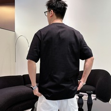 巴宝莉#BURBERRY 2026春夏新款首发专柜最新款短袖圆领T恤 高端订制 设计前卫时尚!品牌l 巴宝莉#BURBERRY 2026春夏新款首发专柜最新款短袖圆领T恤 高端订制 设计前卫时尚!品牌l