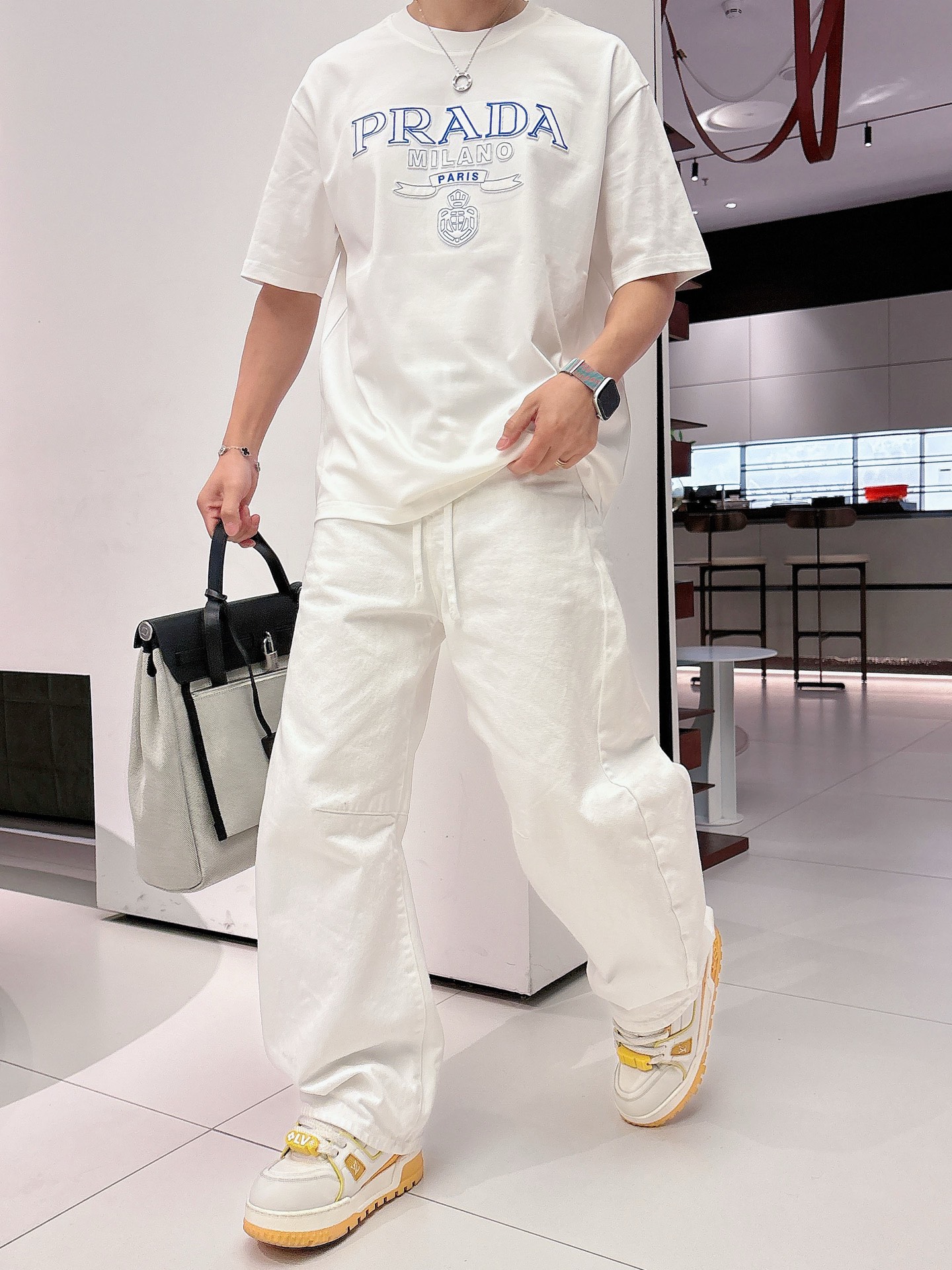 普拉达#PRADA   2026春夏新款首发专柜最新款短袖圆领T恤 高端订制 设计前卫时尚！品牌logo