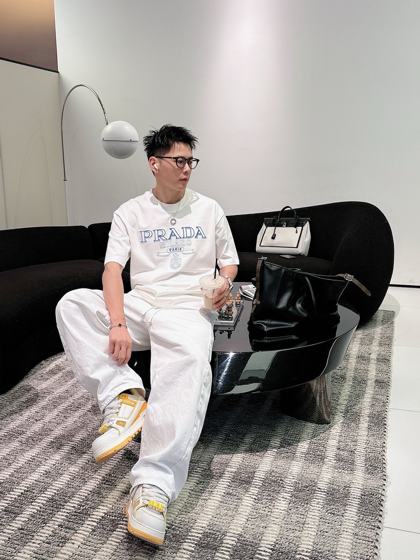 普拉达#PRADA   2026春夏新款首发专柜最新款短袖圆领T恤 高端订制 设计前卫时尚！品牌logo