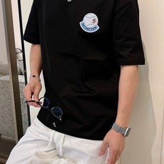 蒙口#MONCLER 2026春夏新款首发专柜最新款短袖圆领T恤 高端订制 设计前卫时尚!品牌log 蒙口#MONCLER 2026春夏新款首发专柜最新款短袖圆领T恤 高端订制 设计前卫时尚!品牌log