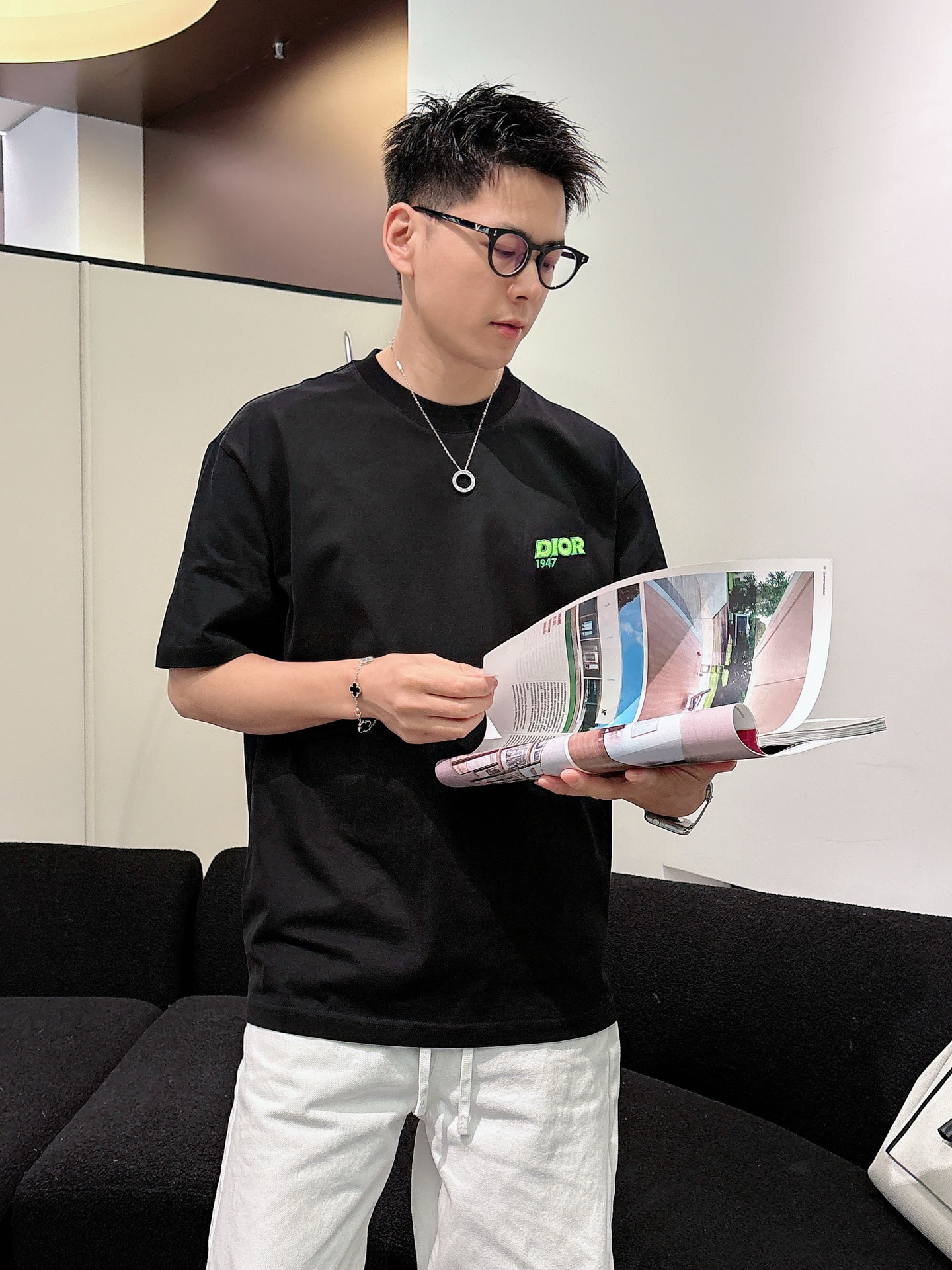 迪奥#DIOR   2026春夏新款首发专柜最新款短袖圆领T恤 高端订制 设计前卫时尚！品牌logo重工