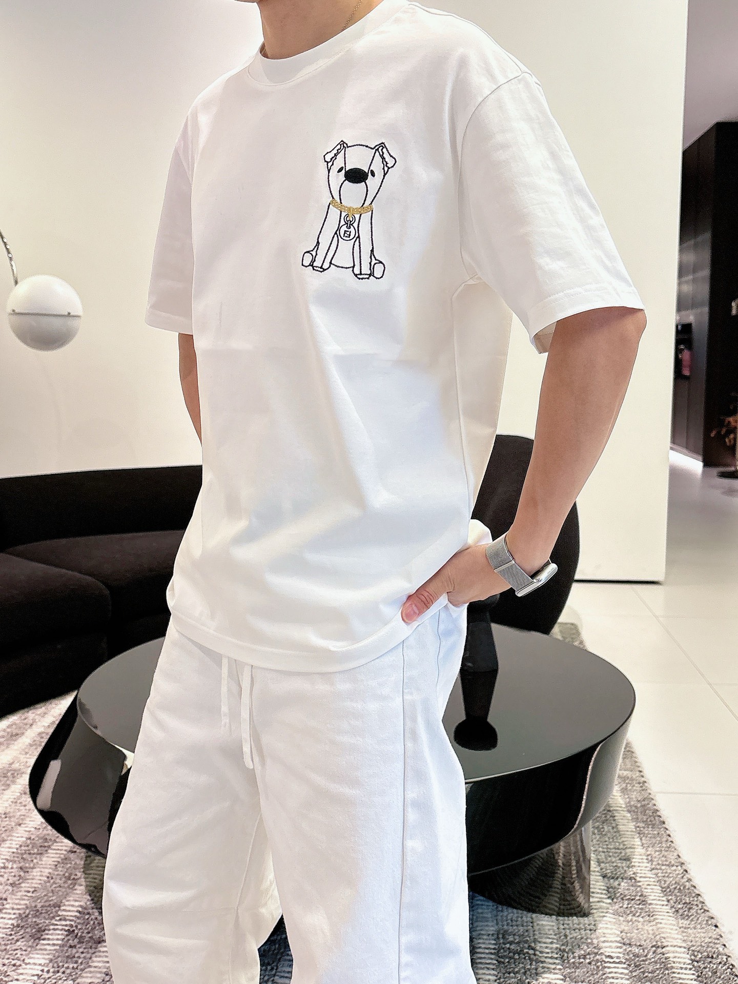 芬迪#FENDI   2026春夏新款首发专柜最新款短袖圆领T恤 高端订制 设计前卫时尚！品牌logo重