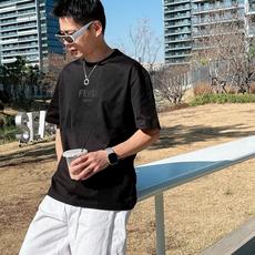 芬迪#FENDI 2026春夏新款首发专柜最新款短袖圆领T恤 高端订制 设计前卫时尚!品牌logo重 芬迪#FENDI 2026春夏新款首发专柜最新款短袖圆领T恤 高端订制 设计前卫时尚!品牌logo重