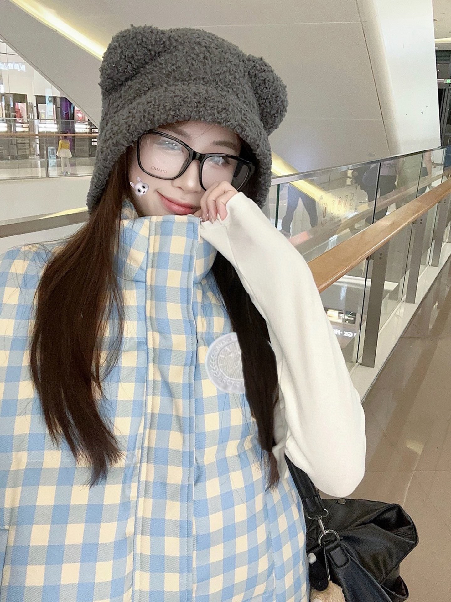 High-End Women’s Outfits with Dust-Proof Bags of Geese: Fresh White and Blue Styles - 图片 8
