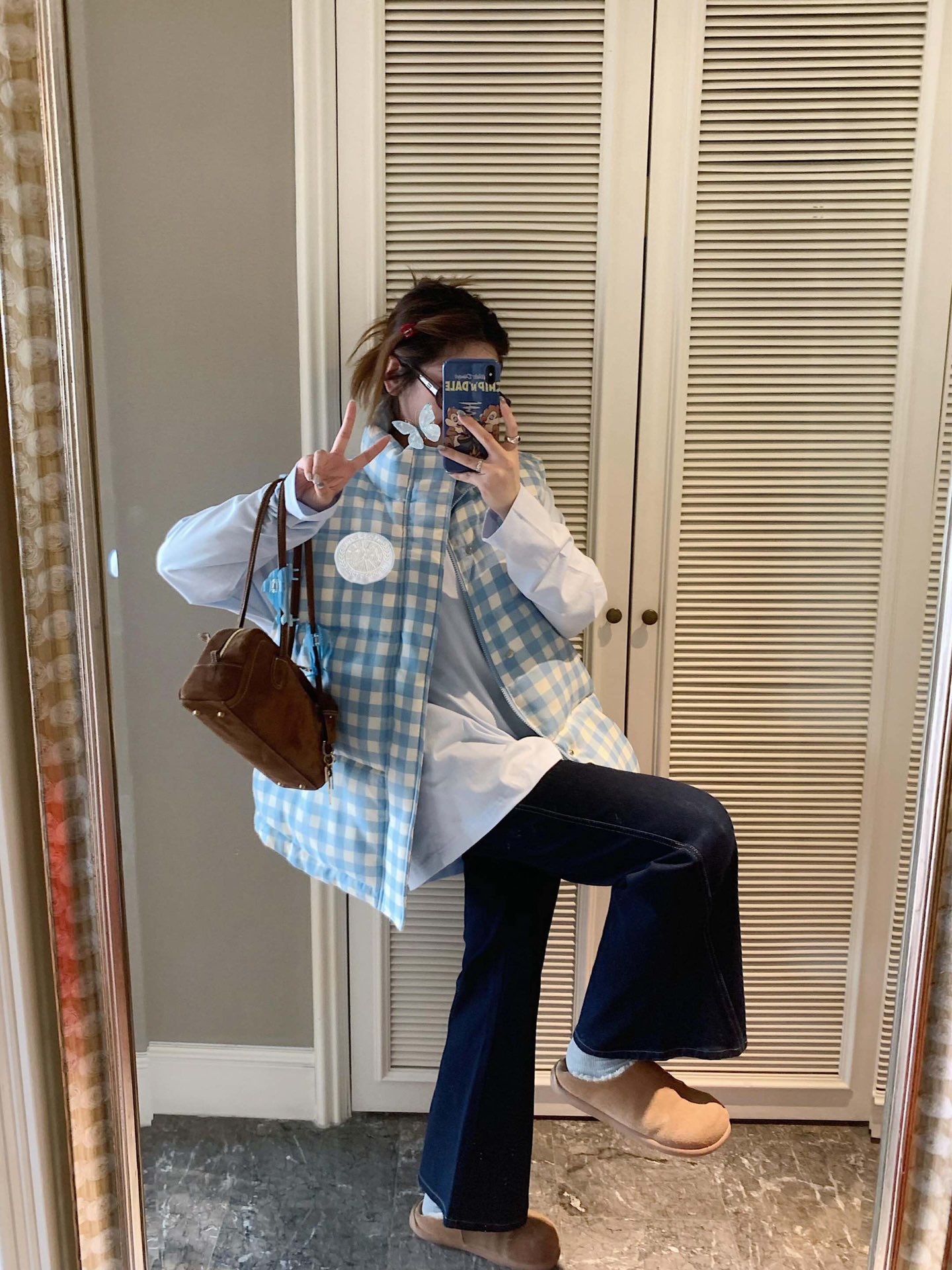 High-End Women’s Outfits with Dust-Proof Bags of Geese: Fresh White and Blue Styles - 图片 6