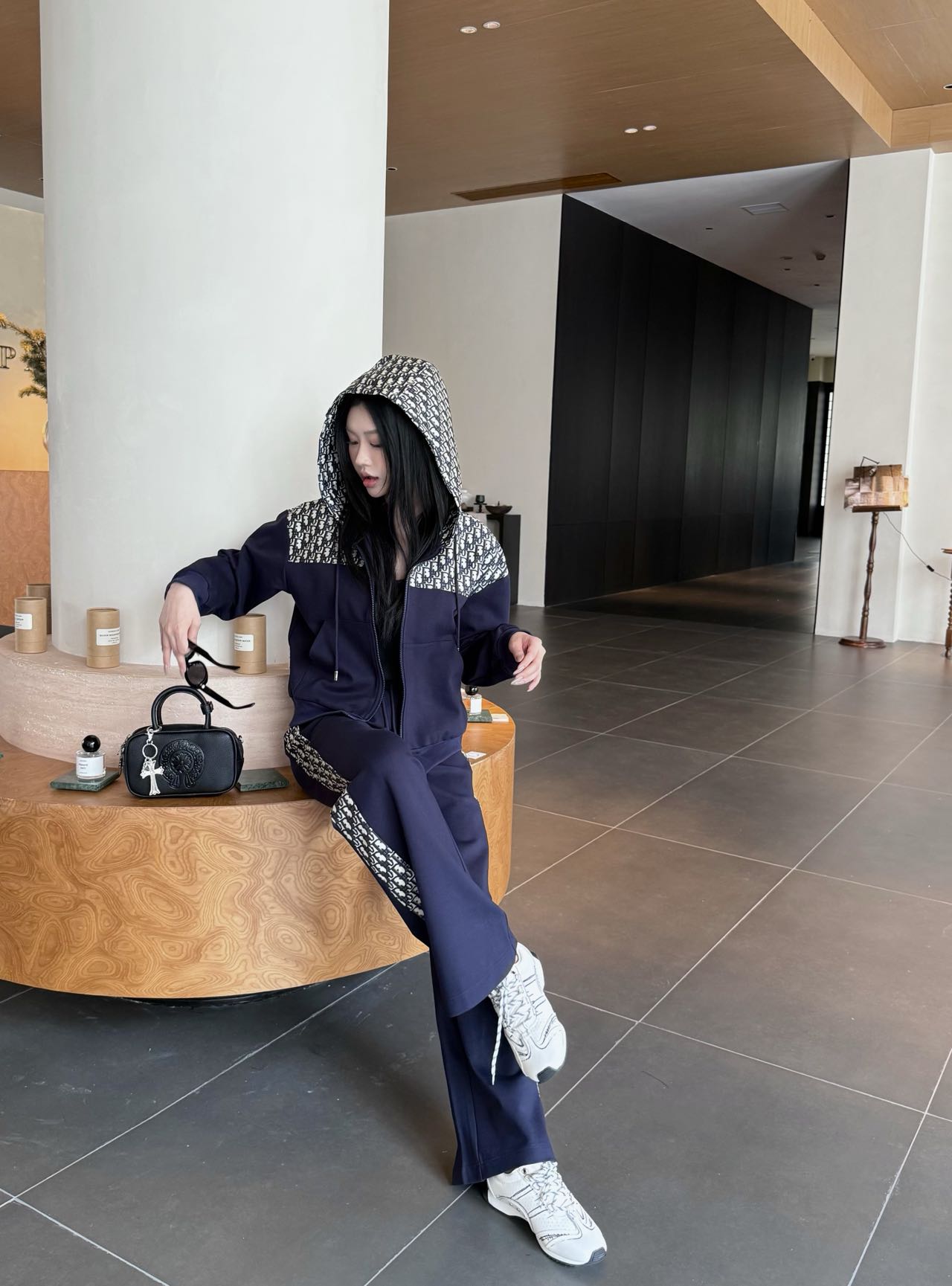 Dior Logo Patchwork Hoodie Sweatshirt and Pants Set Loungewear 7 i1756560362051 7761 0 6
