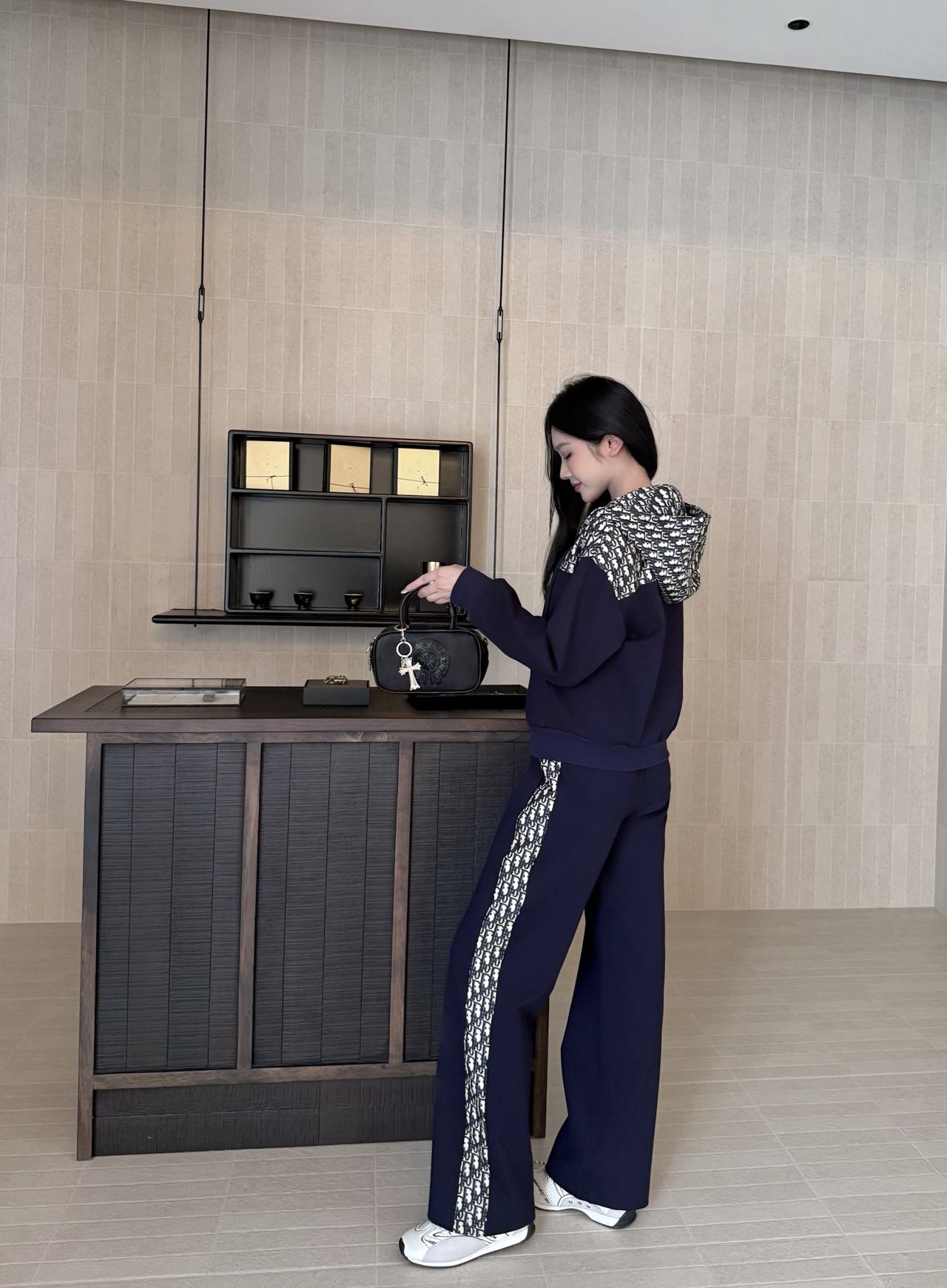 Dior Logo Patchwork Hoodie Sweatshirt and Pants Set Loungewear 9 i1756560362293 6547 0 8