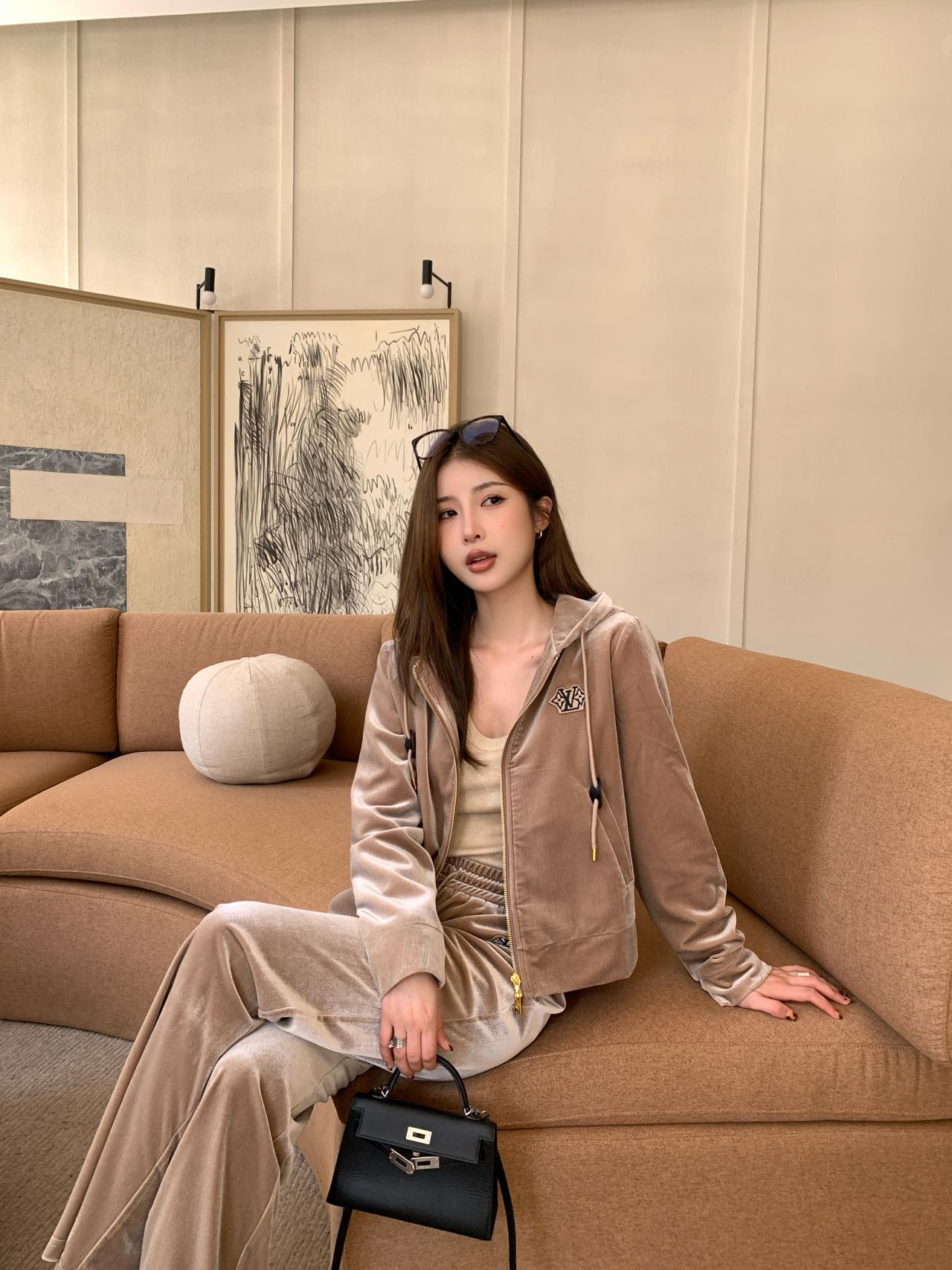 i1758199775300 9859 0 4