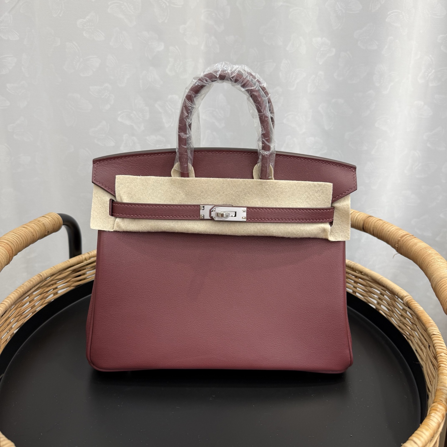 NO:698553,Birkin platinum 25cm, original imported Swift leather [Bordeaux wine red] silver buckle, counter synchronization, handmade wax thread sewing, pure steel hardware, in stock, Hermes, hermes, stuart weitzman, Hermes,19860909Birkin 铂金 25cm 原厂进口Swift皮【波尔多酒红色】银扣 专柜同步 手工蜡线缝制 纯钢五金 现货,爱马仕,hermes,stuart weitzman,Hermes,,Bag