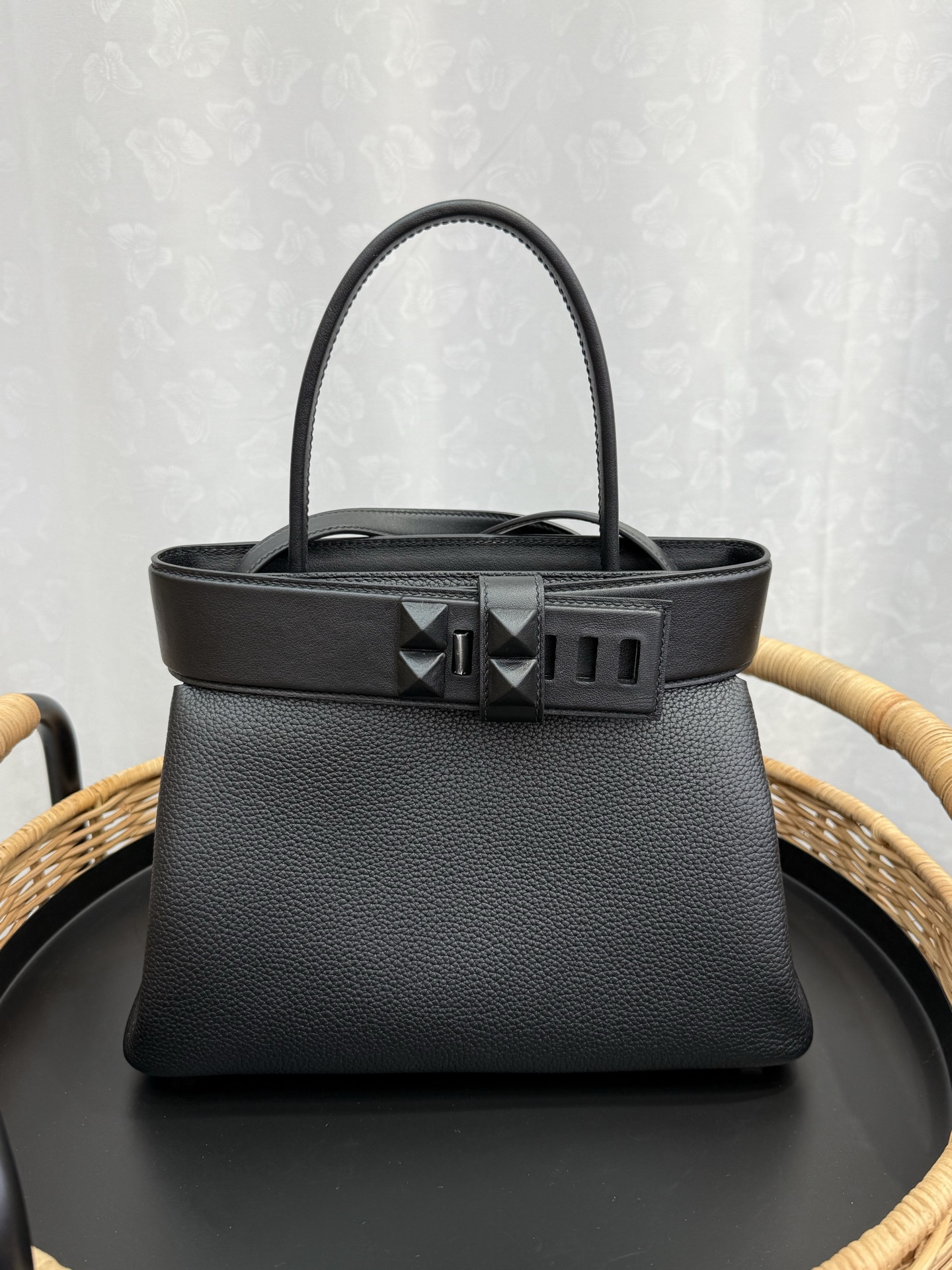 NO:698984,New Hermes Medor handbag 27cm, original imported Togo leather with Swift leather [black] black buckle, limited edition, counter synchronization, handmade wax thread sewing, top craftsmanship, in stock, Hermes, hermes, hermes, stuart weitzman, Hermes,19860909新品 Hermes Medor 手提包 27cm 原厂进口Togo皮拼Swift皮【黑色】黑扣 限量版 专柜同步 手工蜡线缝制 顶级工艺 现货,爱马仕,hermes,hermes,stuart weitzman,Hermes,,Bag